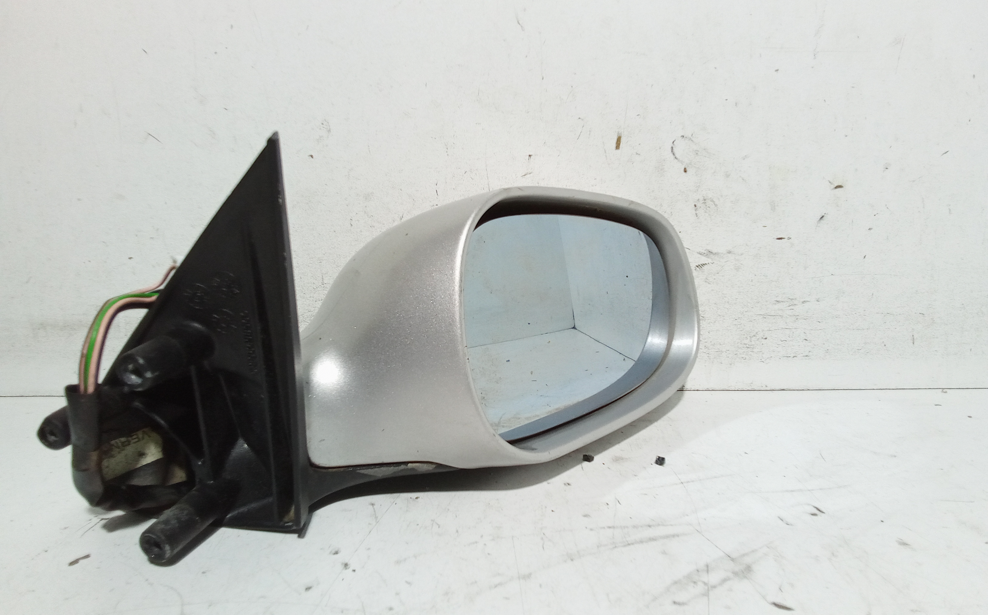 Retrovisore Est. Destro Usato