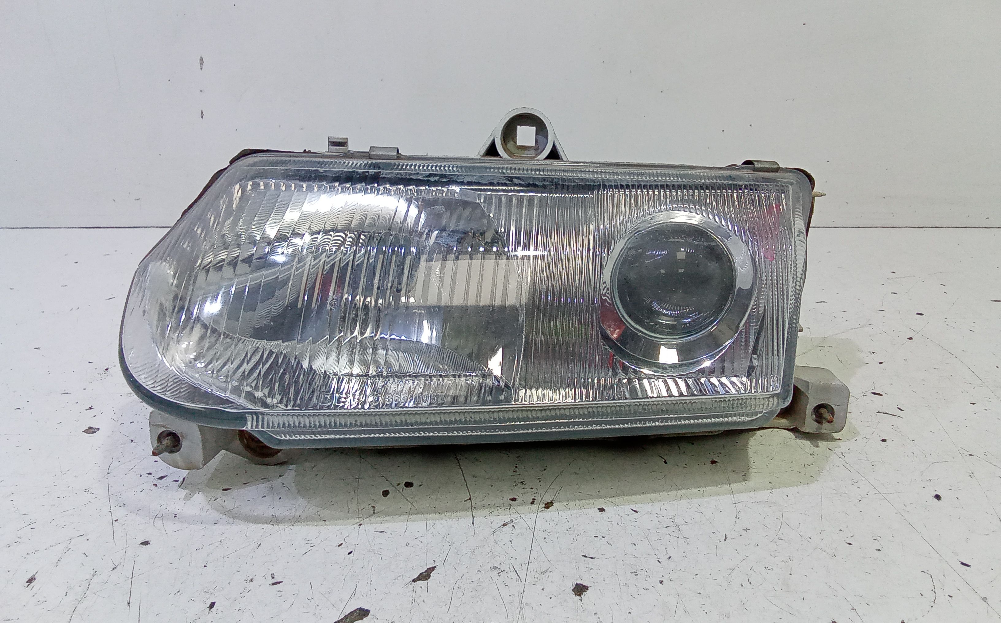 Proiettore Sinistro 60581895 Usato