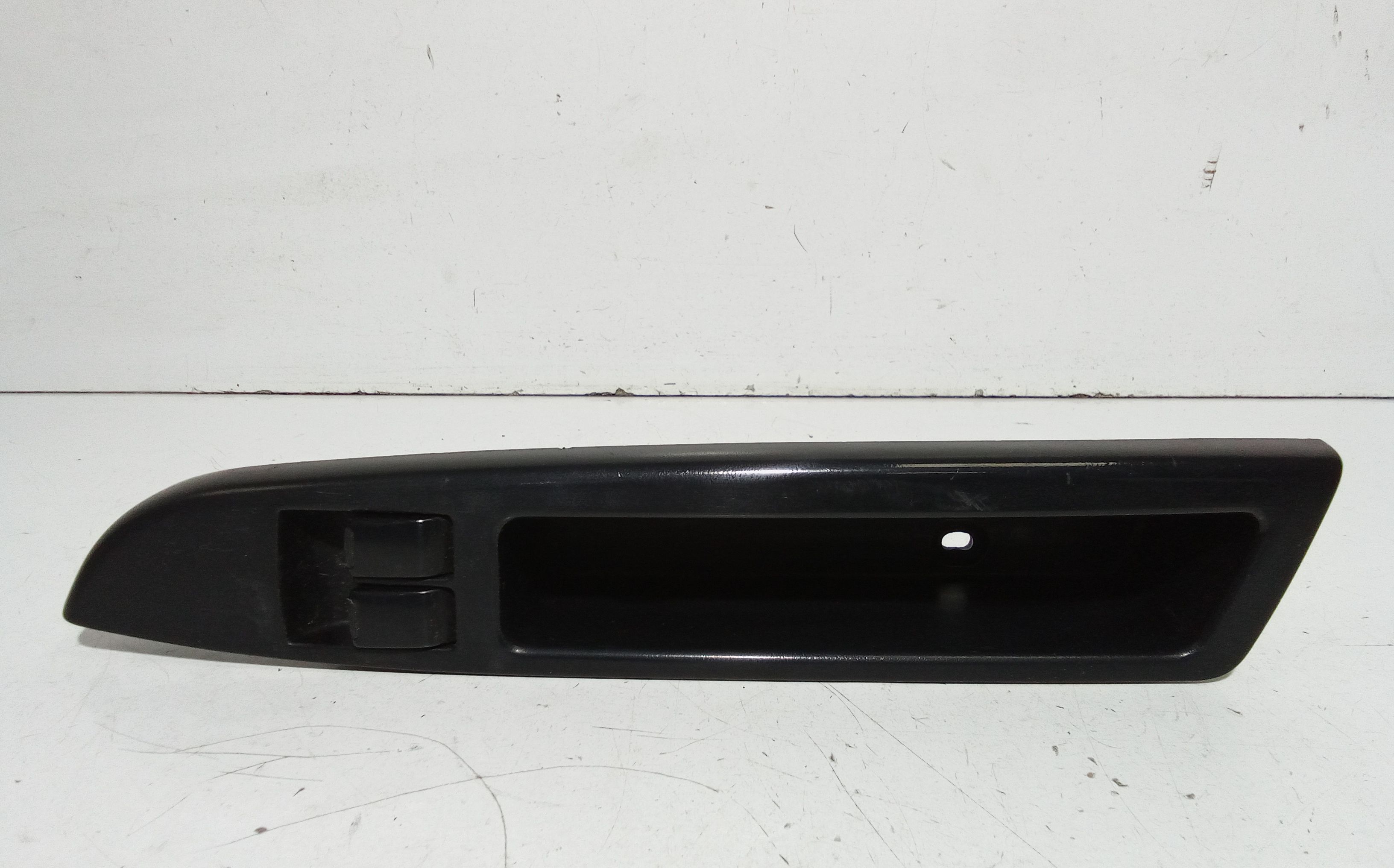 Interruttore Alzacristalli Porta Ant. Sinistro 96602501 Usato