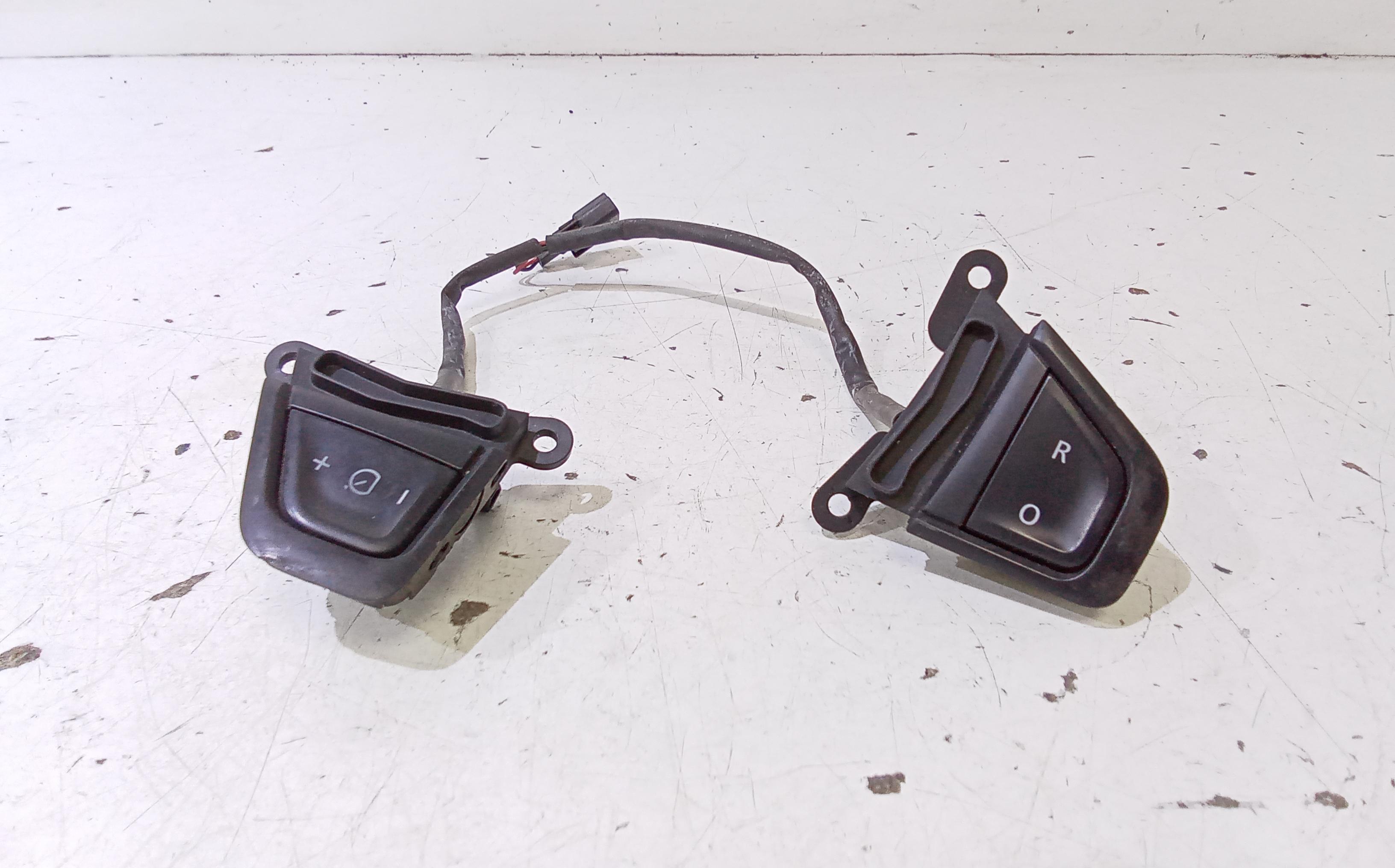 Blocco Volante Multifunzione Usato