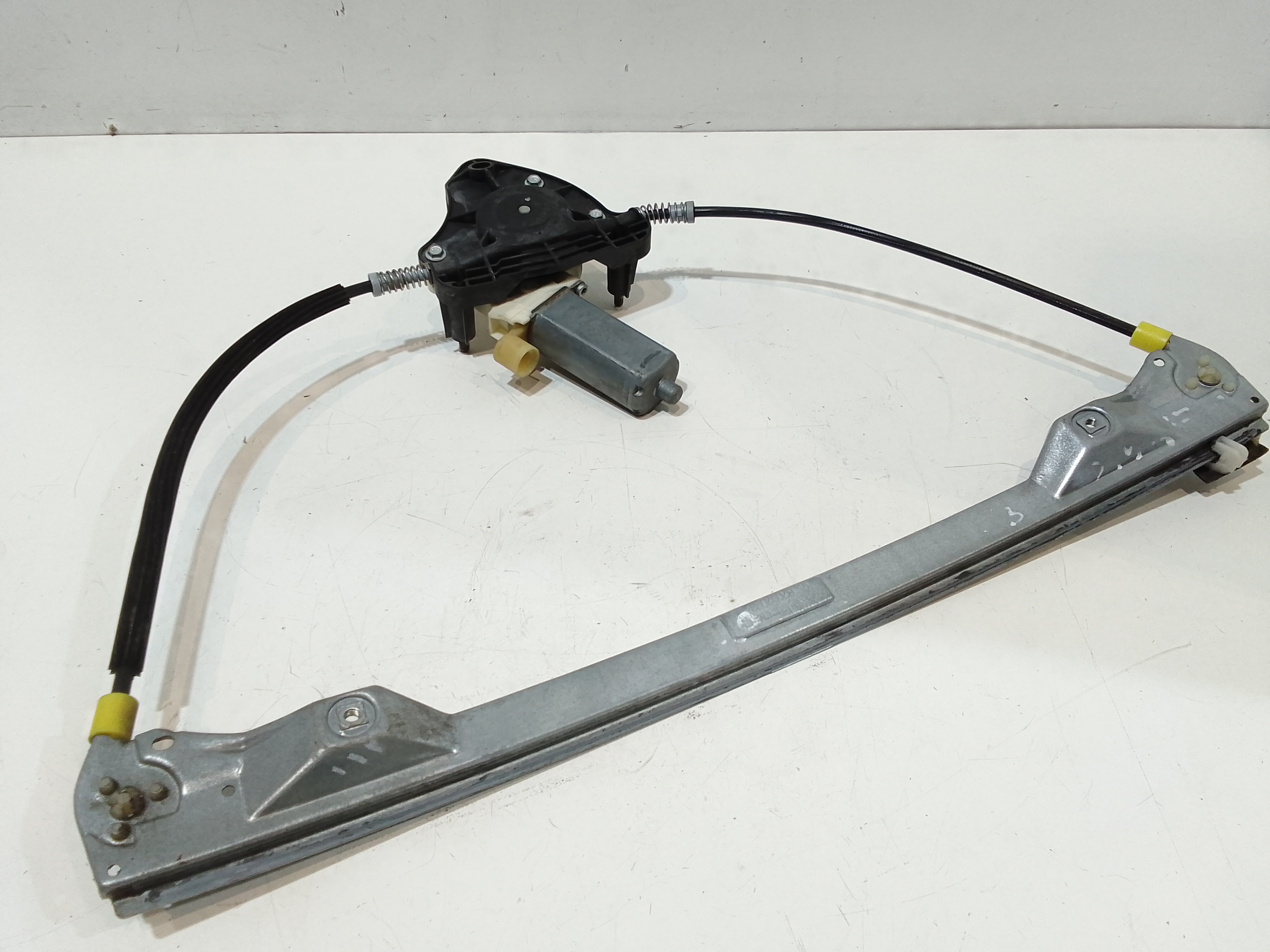 Alzacristallo Porta Ant. Destro 8200291628 Usato