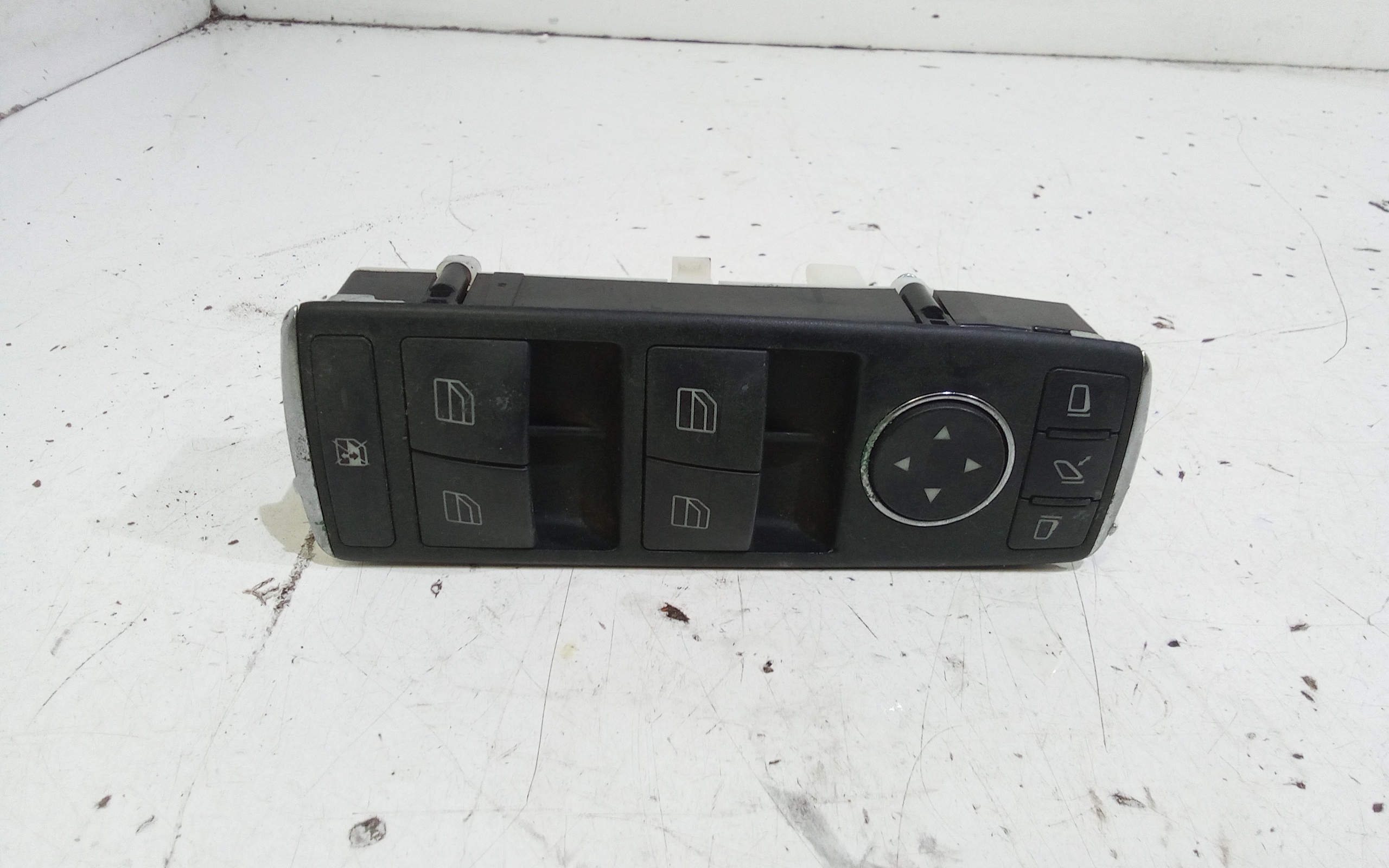 Interruttore Alzacristalli Porta Ant. Sinistro Usato