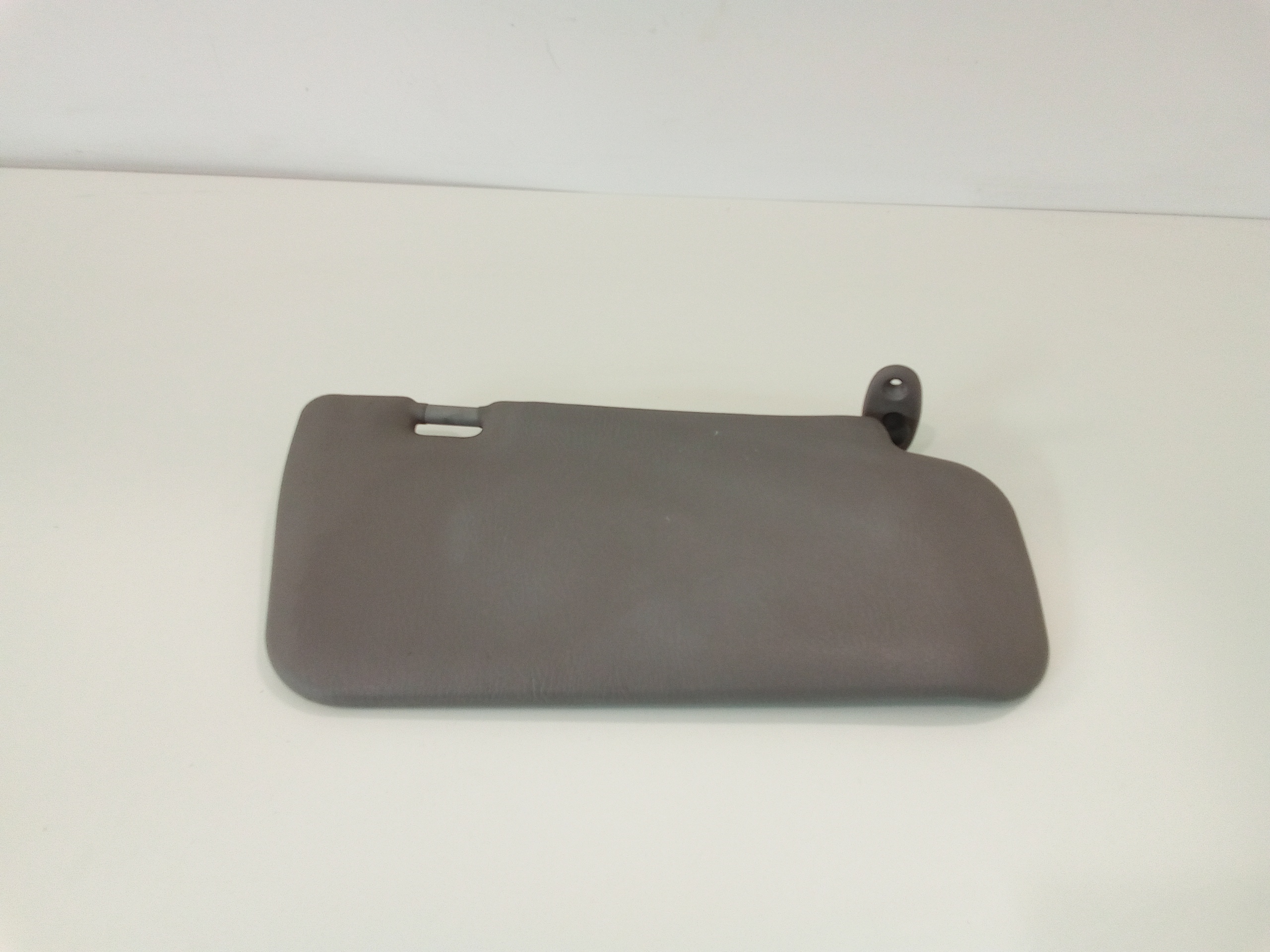 Aletta Parasole Parabrezza Destro 964001F504 Usato