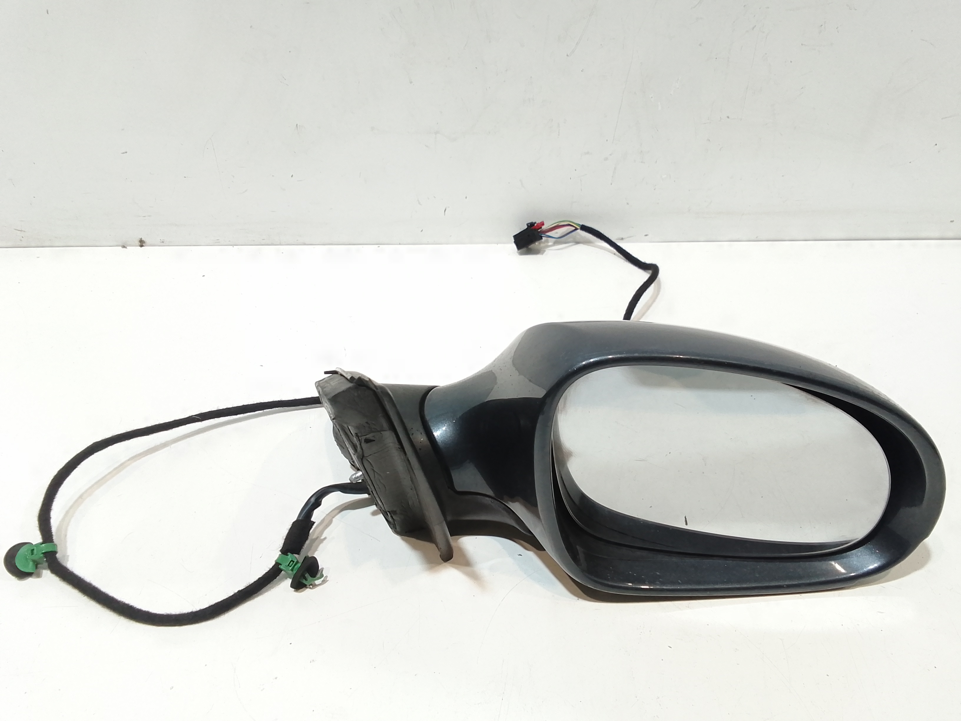 Retrovisore Est. Destro Usato