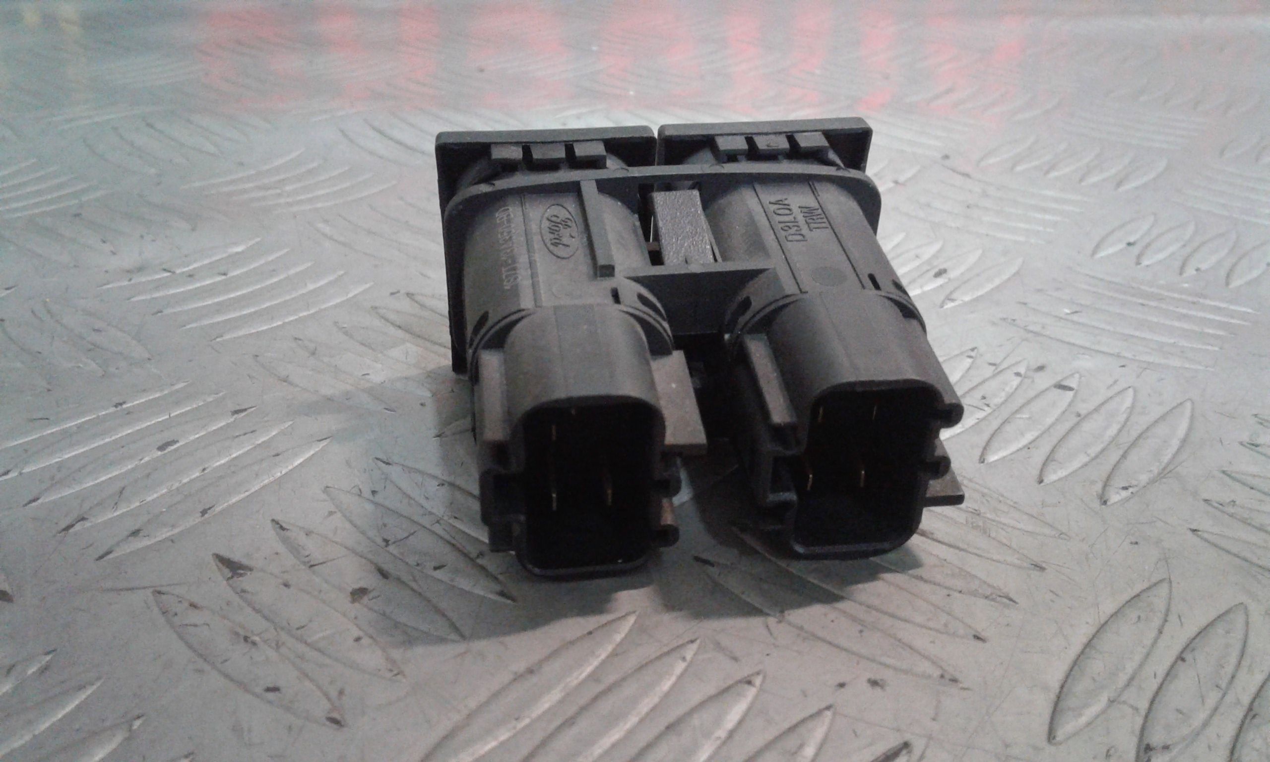 Interruttore Luci Emergenza 1201654 Usato