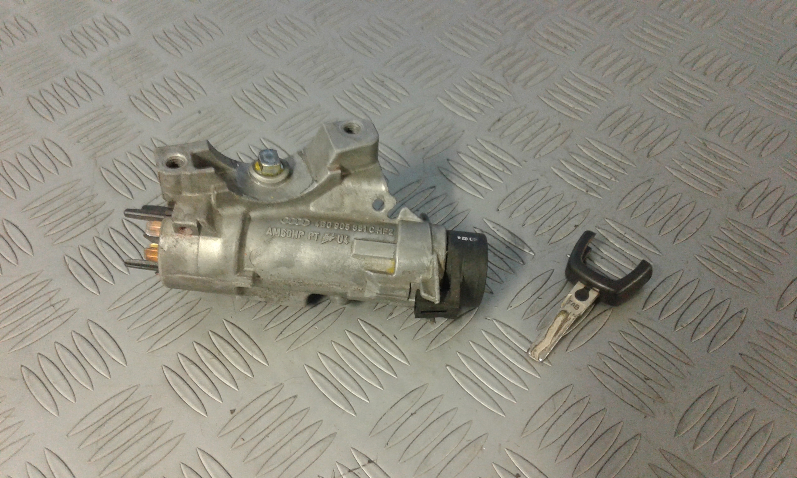 Commutatore Avviamento Con Cilindretti Serrature Usato