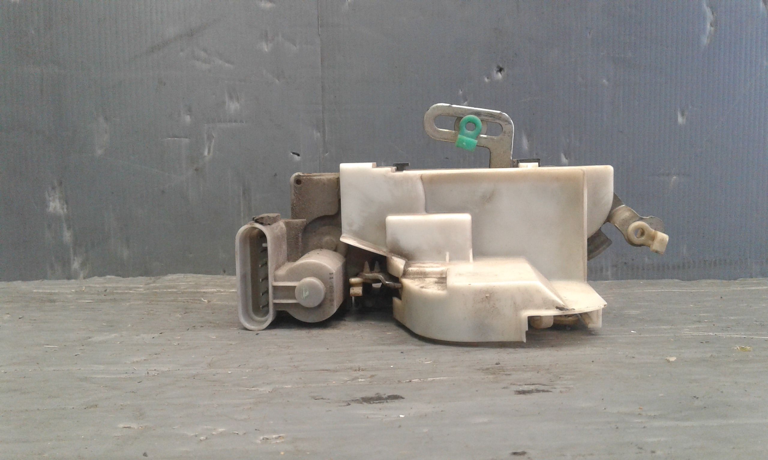 Serratura Porta Ant. Destro 46536061 Usato