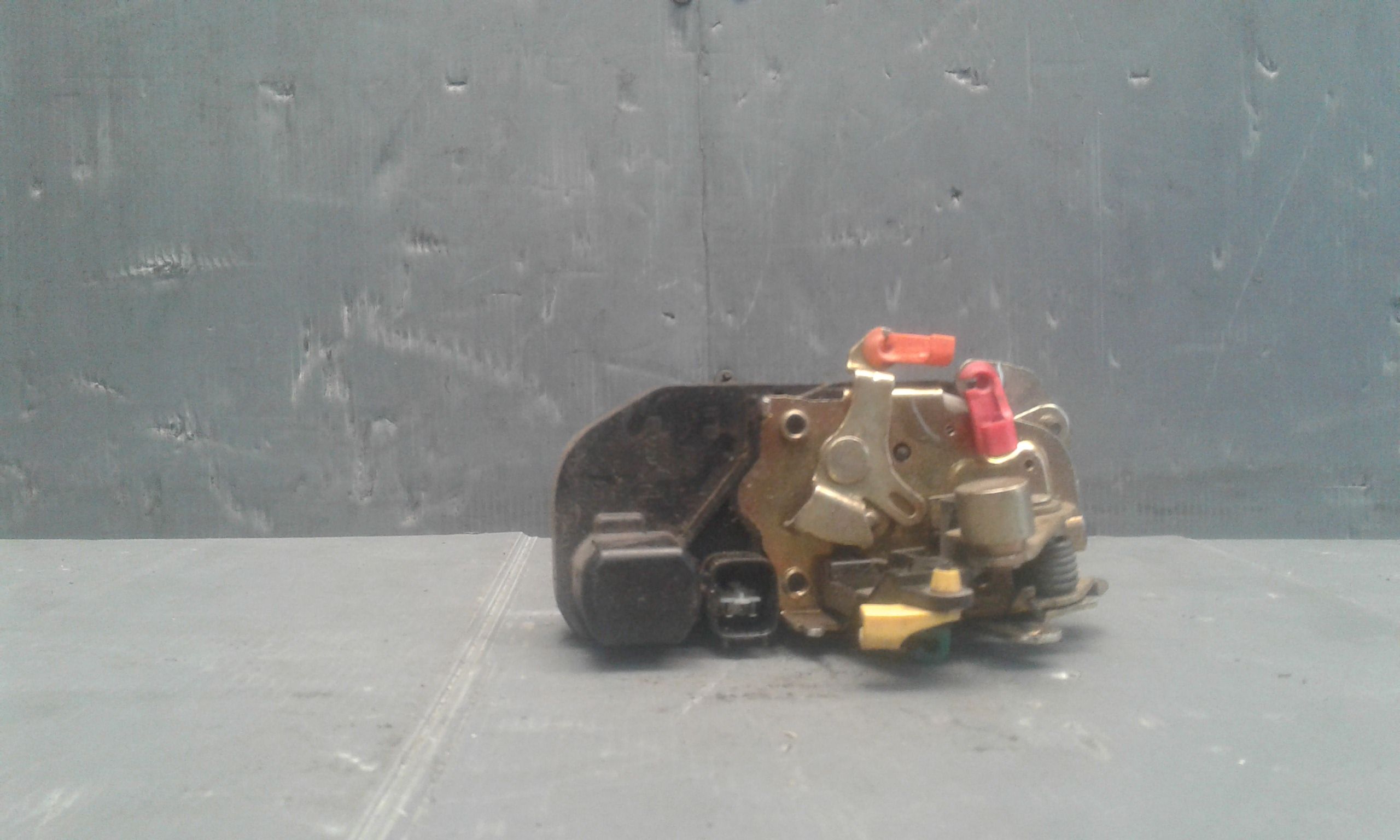 Serratura Porta Ant. Sinistro K05027959AB Usato