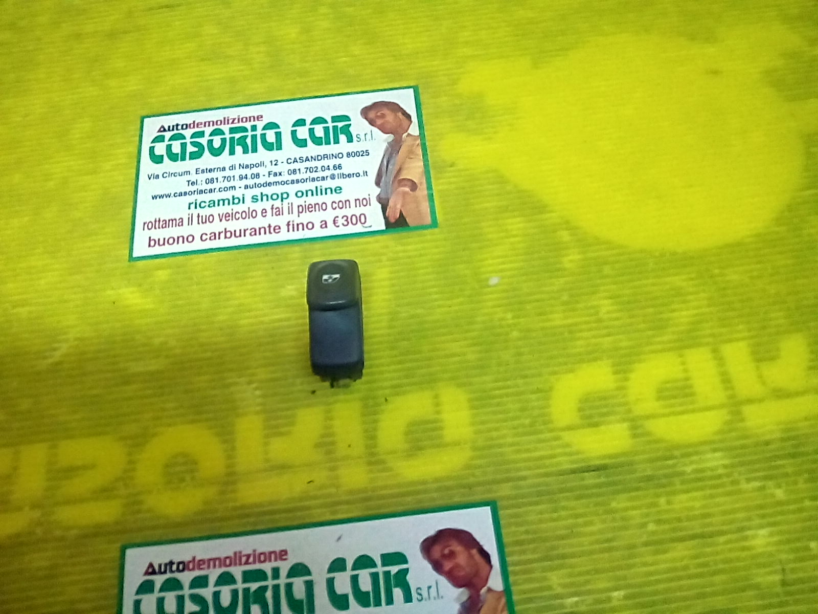 Interruttore Alzacristalli Porta Ant. Destro 7700432963 Usato