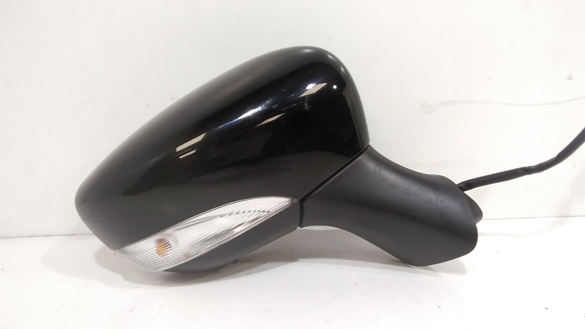 Retrovisore Est. Destro Usato