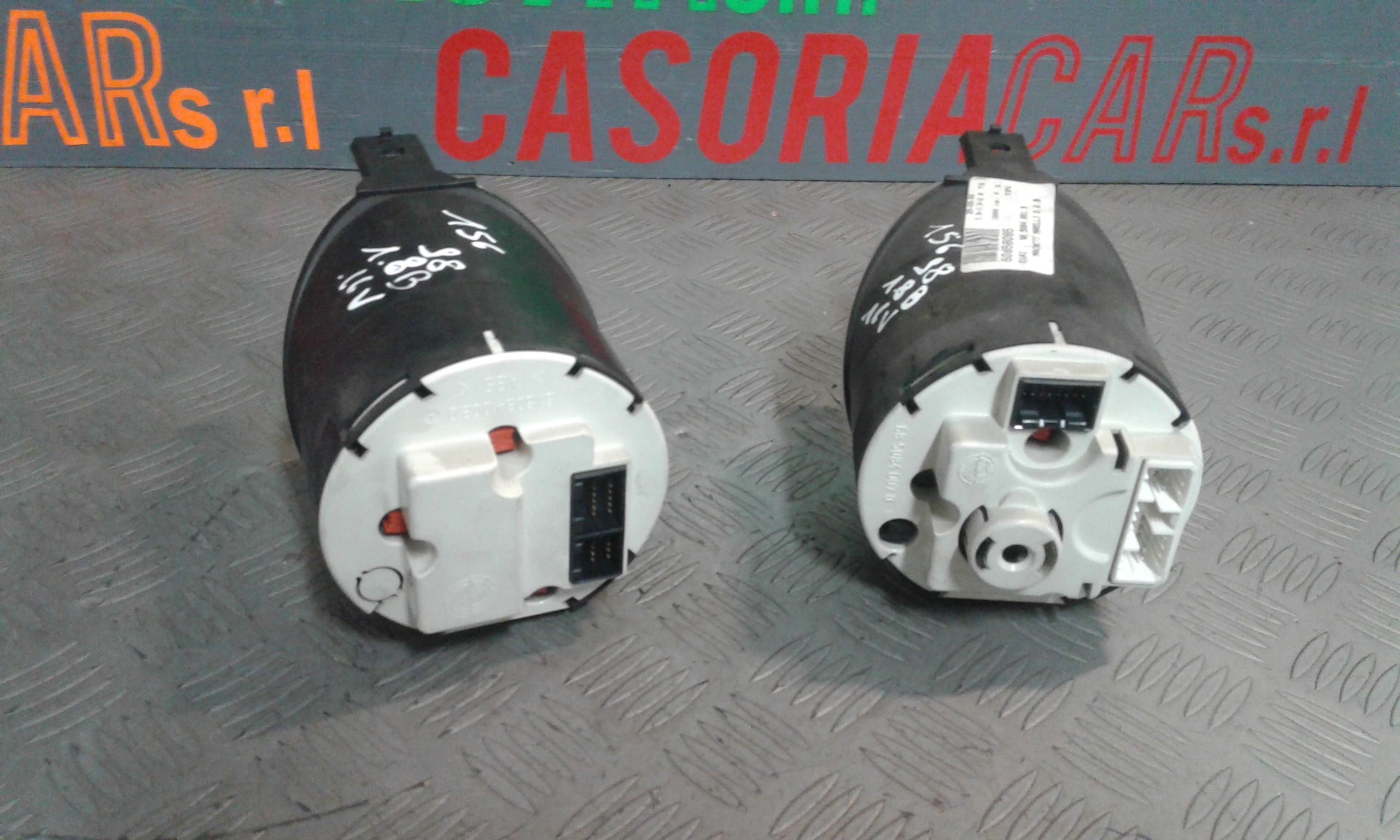 Quadro Portastrumenti Usato