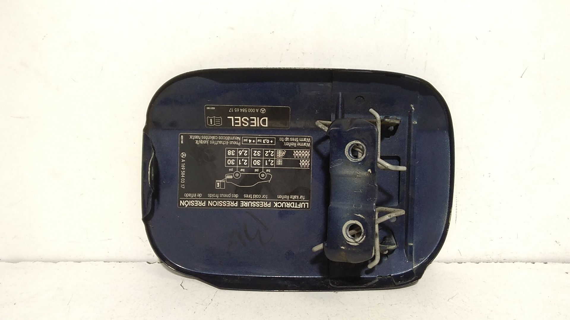 Sportello Carburante A1697500106 Usato