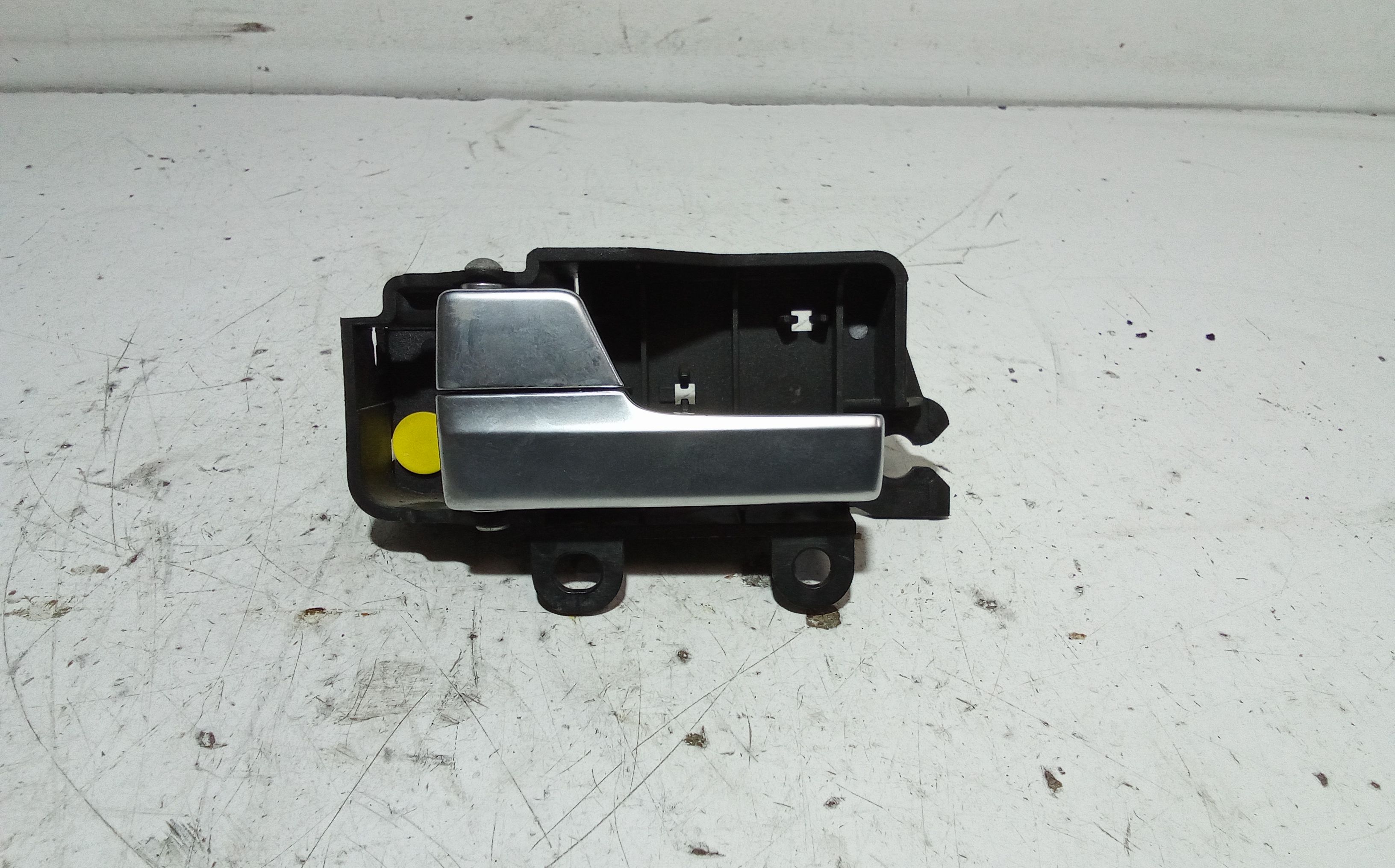 Maniglia Int. Apertura Porta Post. Sinistro 1470113 Usato