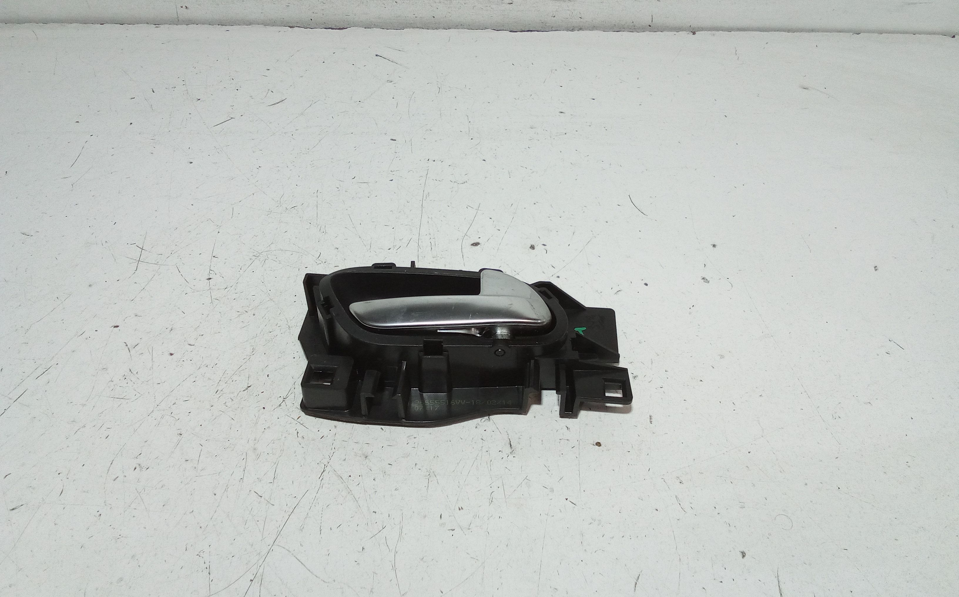 Maniglia Int. Apertura Porta Ant. Destro Usato