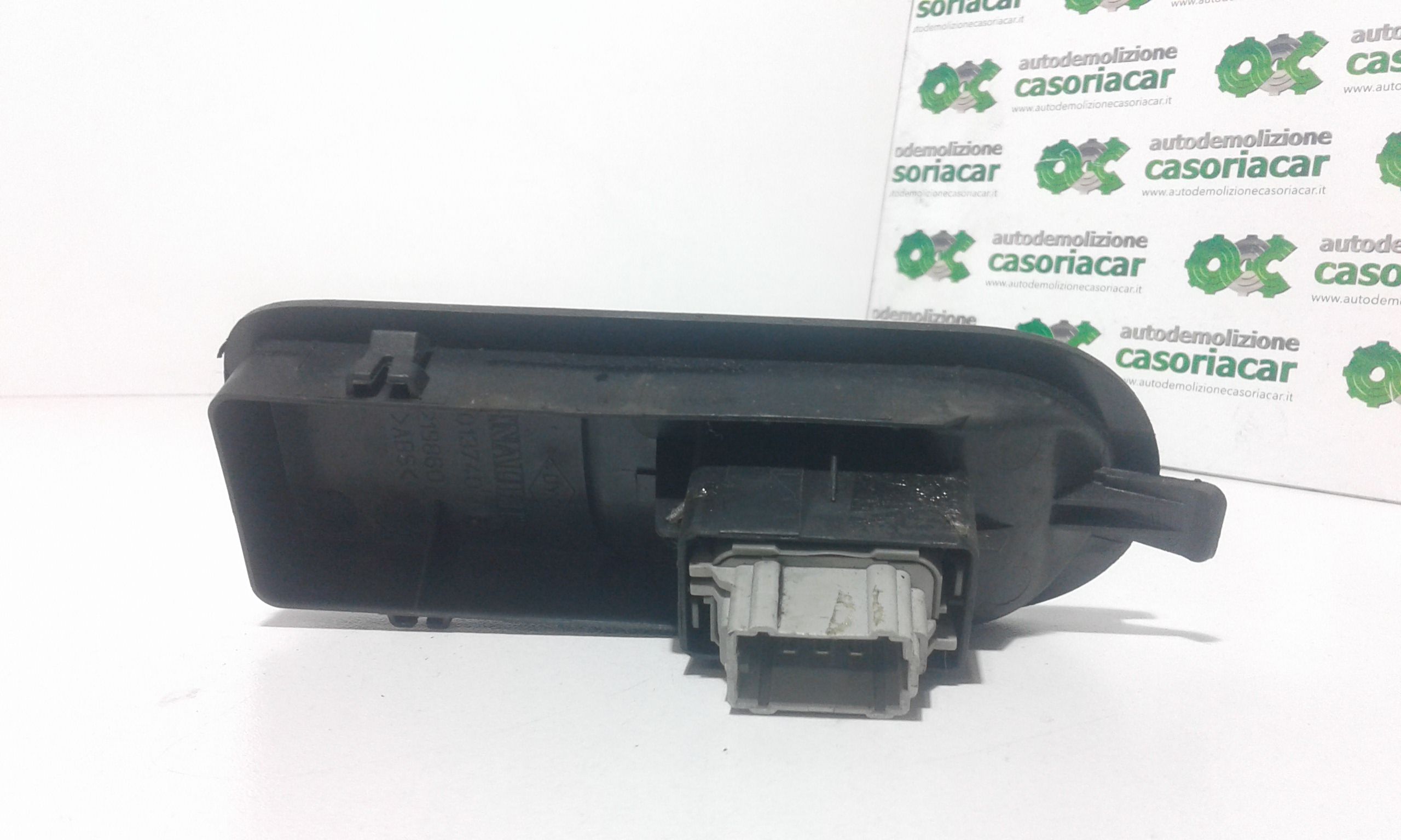 Interruttore Alzacristalli Porta Ant. Destro 8200220511 Usato