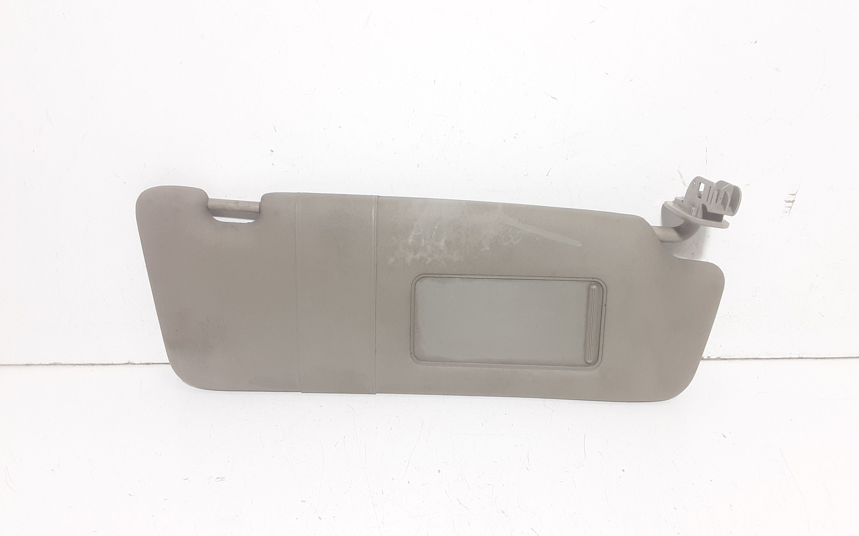 Aletta Parasole Parabrezza Destro 8E0857552H85P Usato