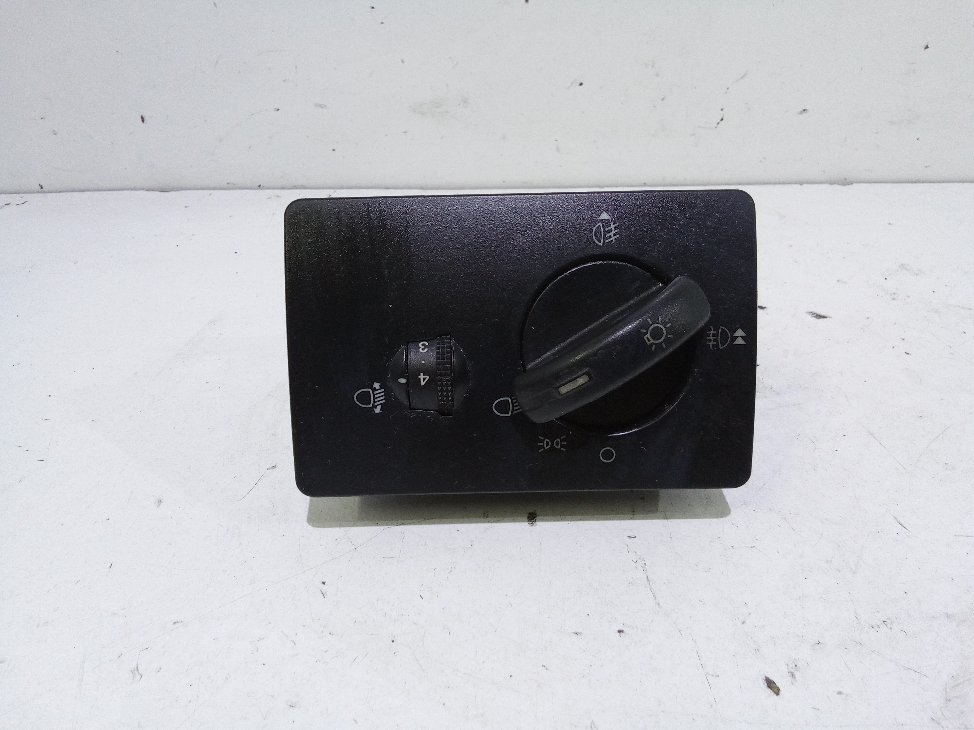 Interruttore Blocco Comando Luci 1356216 Usato