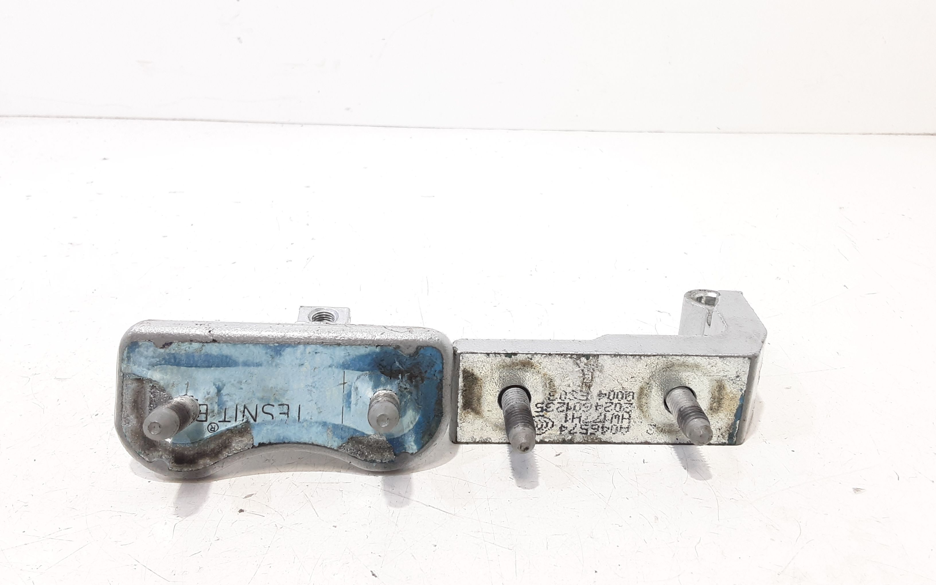 Cerniera Inf. Porta Post. Destro + Cerniera Porta Post. Destro Usato