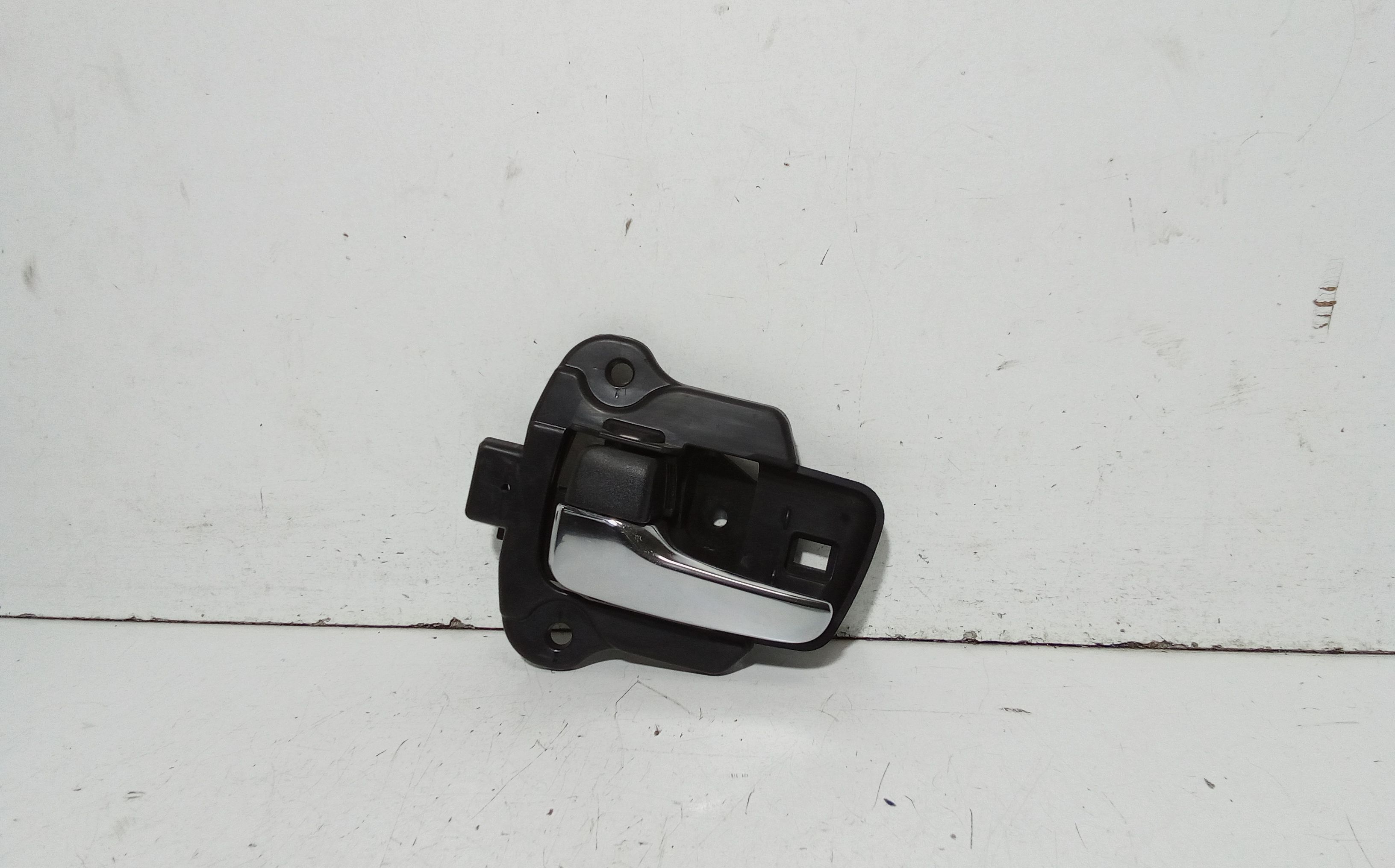 Maniglia Int. Apertura Porta Ant. Sinistro 9143P3 Usato