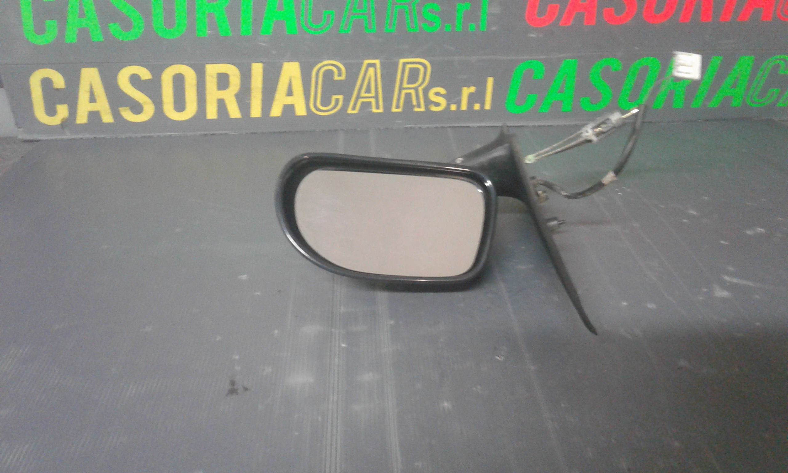 Retrovisore Est. Destro Usato