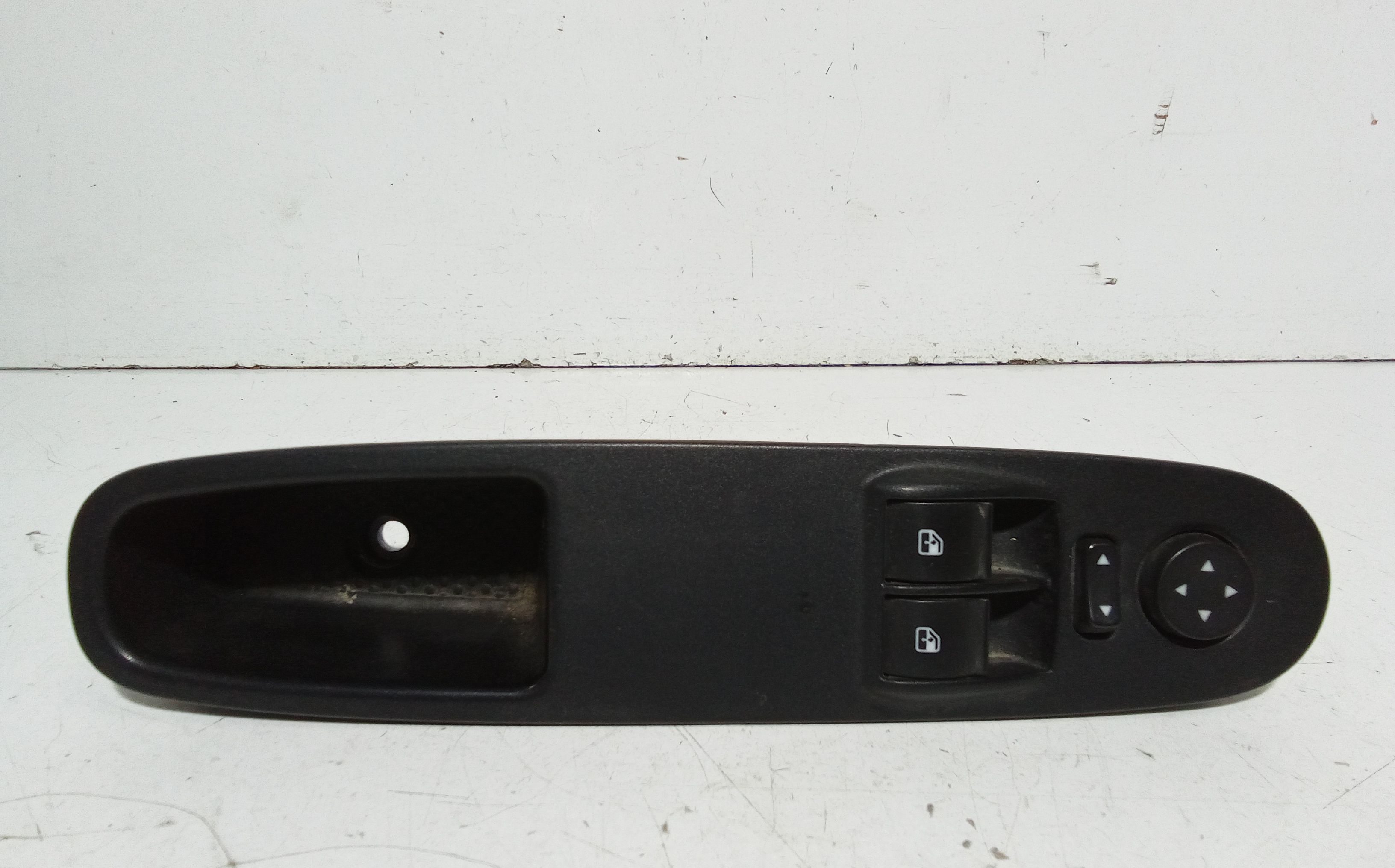 Interruttore Alzacristalli Porta Ant. Sinistro Usato