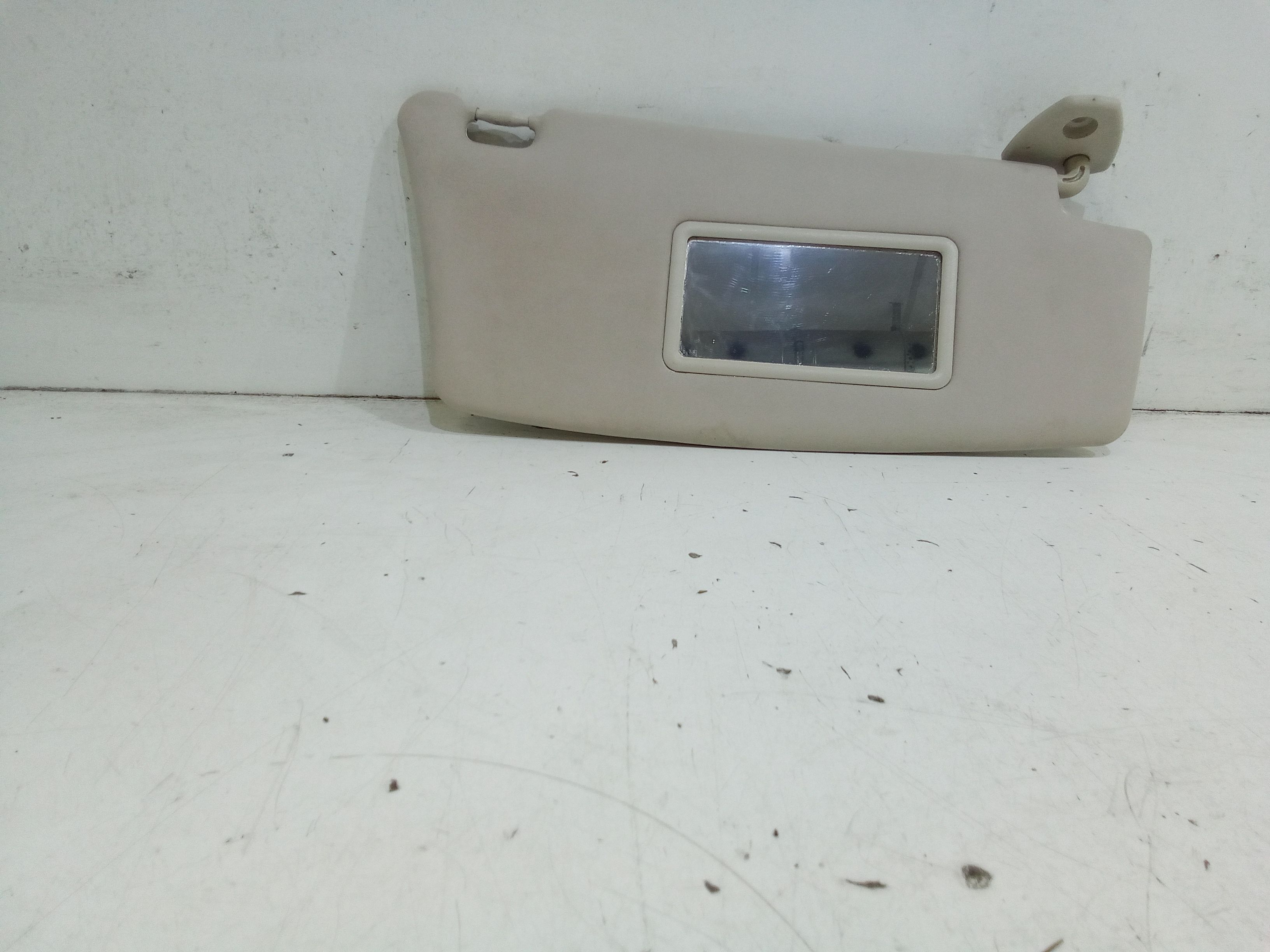 Aletta Parasole Parabrezza Destro Usato