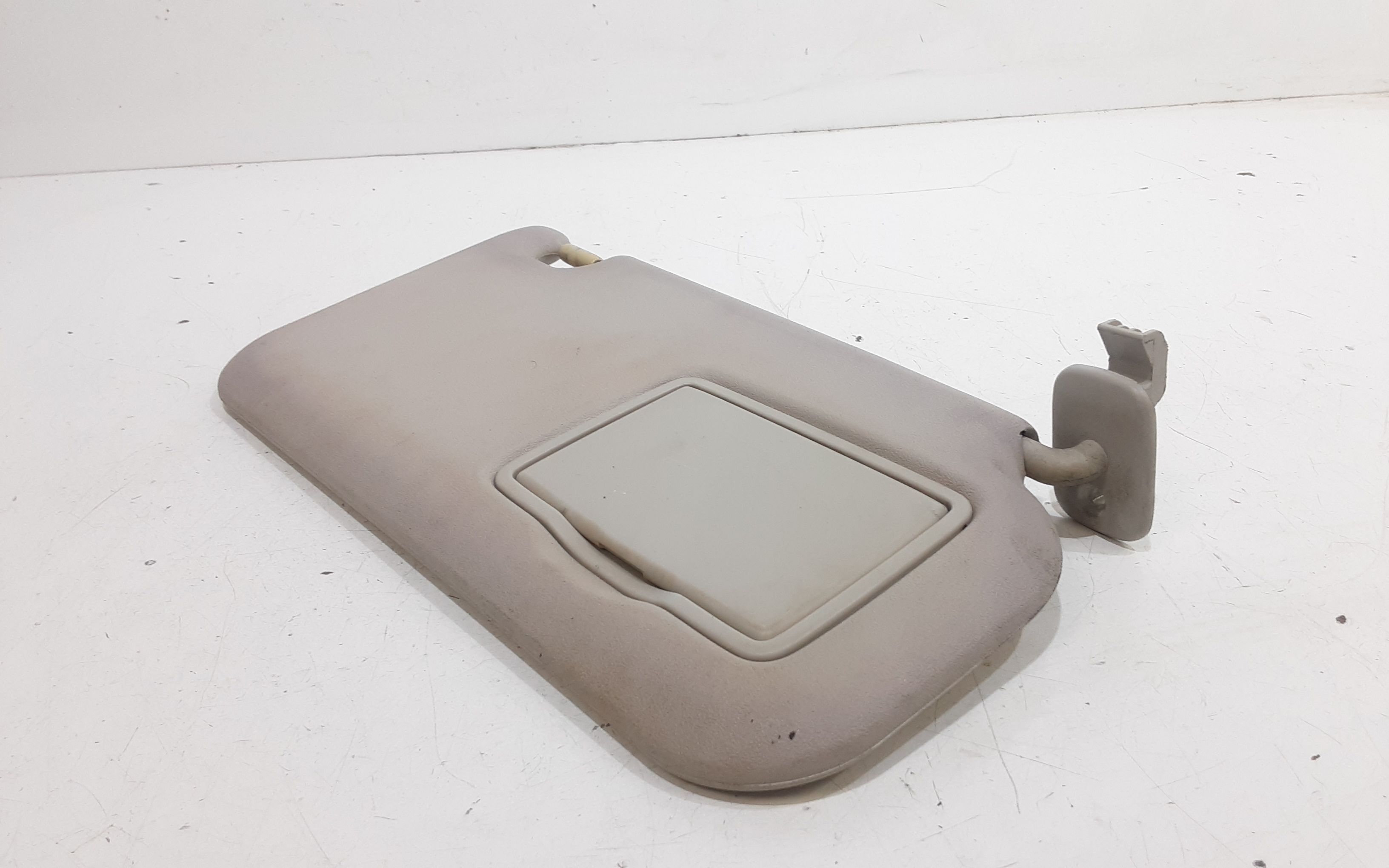 Aletta Parasole Parabrezza Destro DF7169270A75 Usato