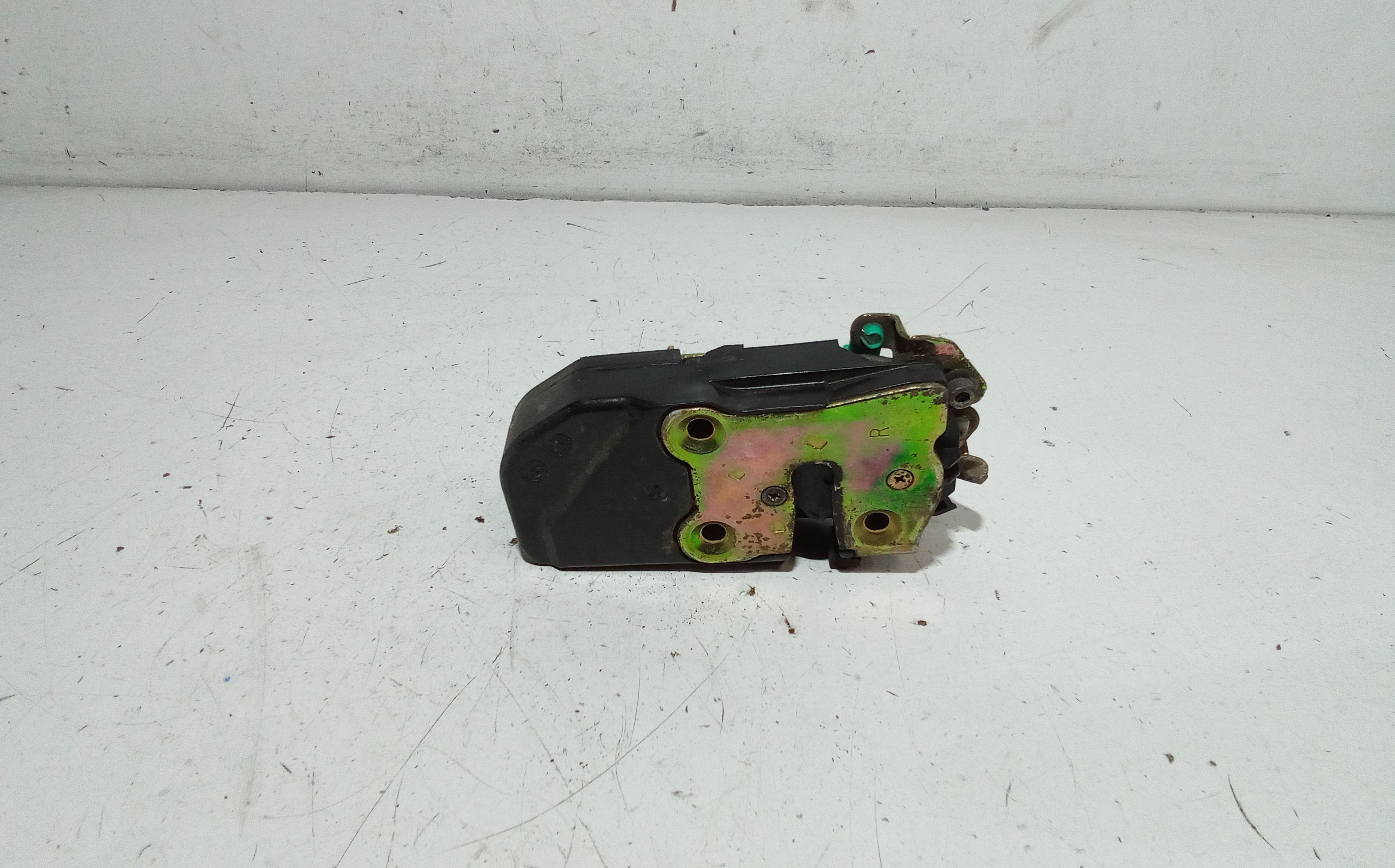 Serratura Porta Ant. Destro K04575894AB Usato