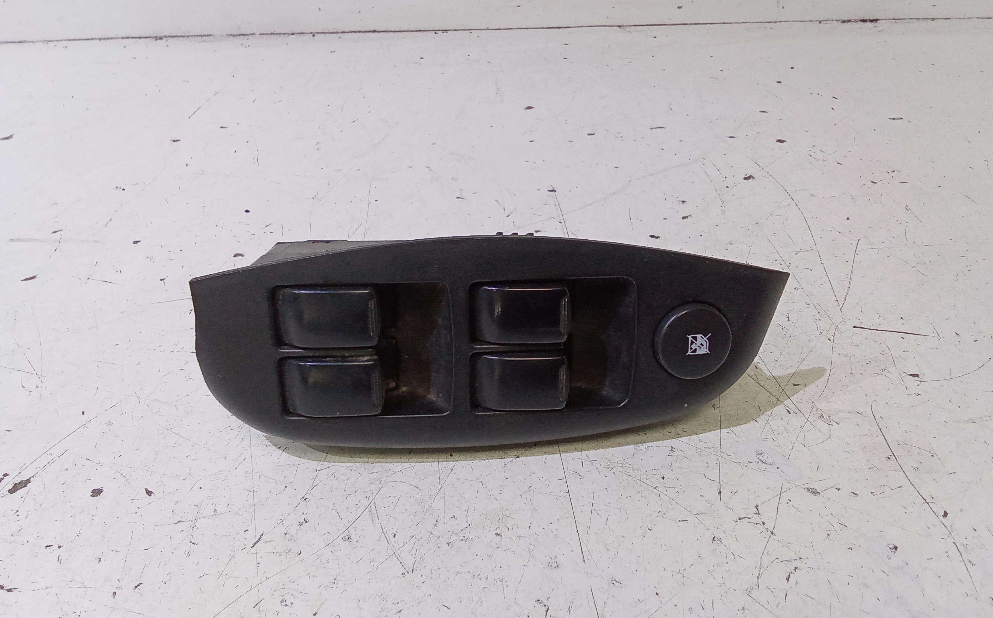 Interruttore Alzacristalli Porta Ant. Sinistro Usato