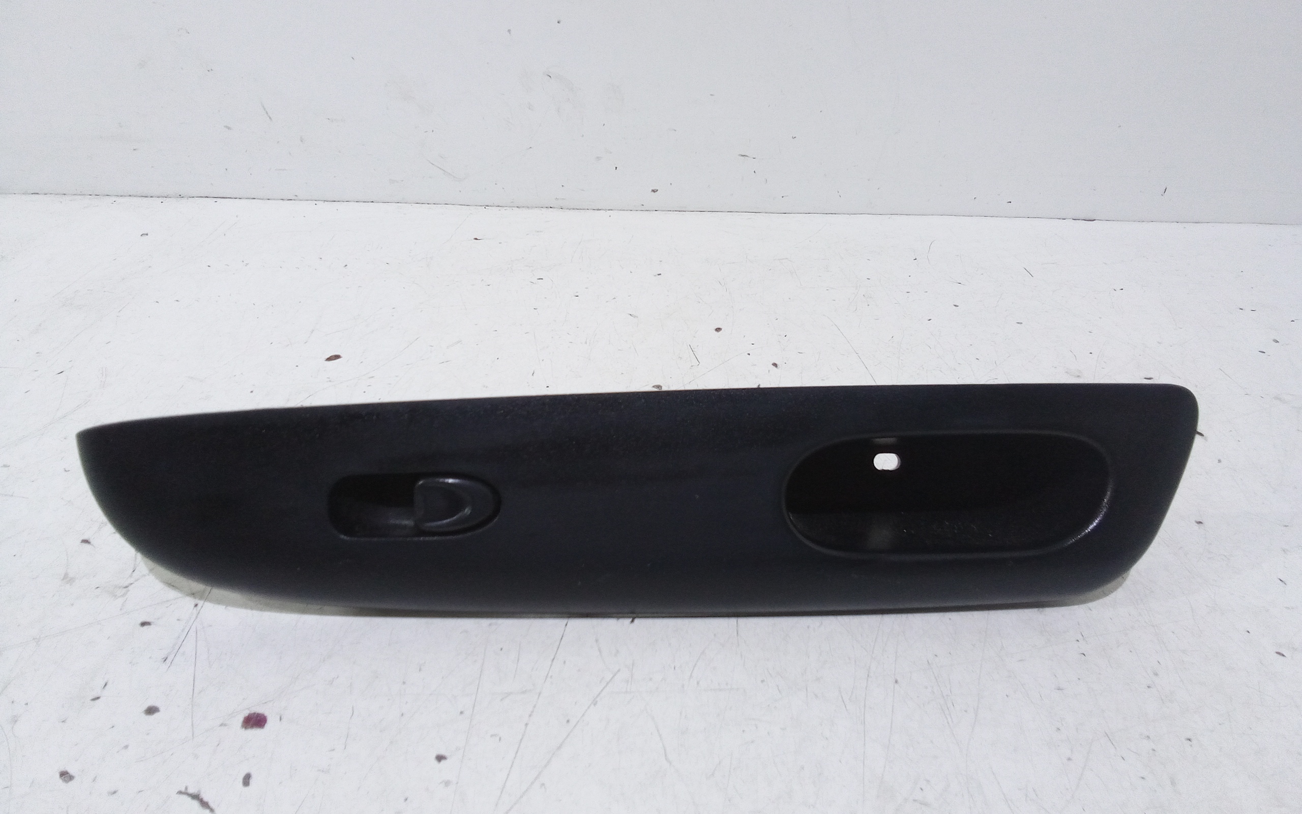 Interruttore Alzacristalli Porta Ant. Destro Usato