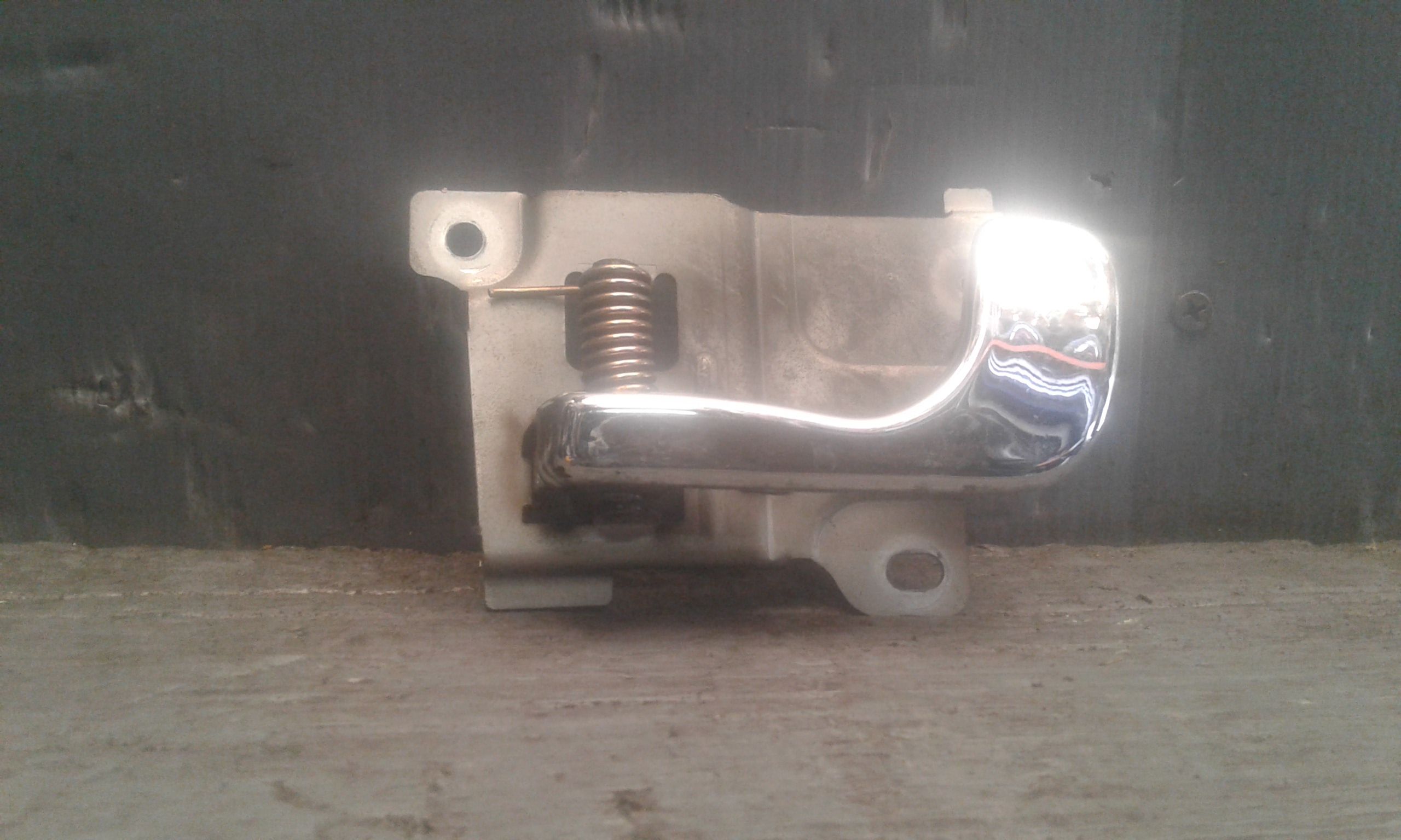 Maniglia Int. Apertura Porta Ant. Sinistro MR795998 Usato