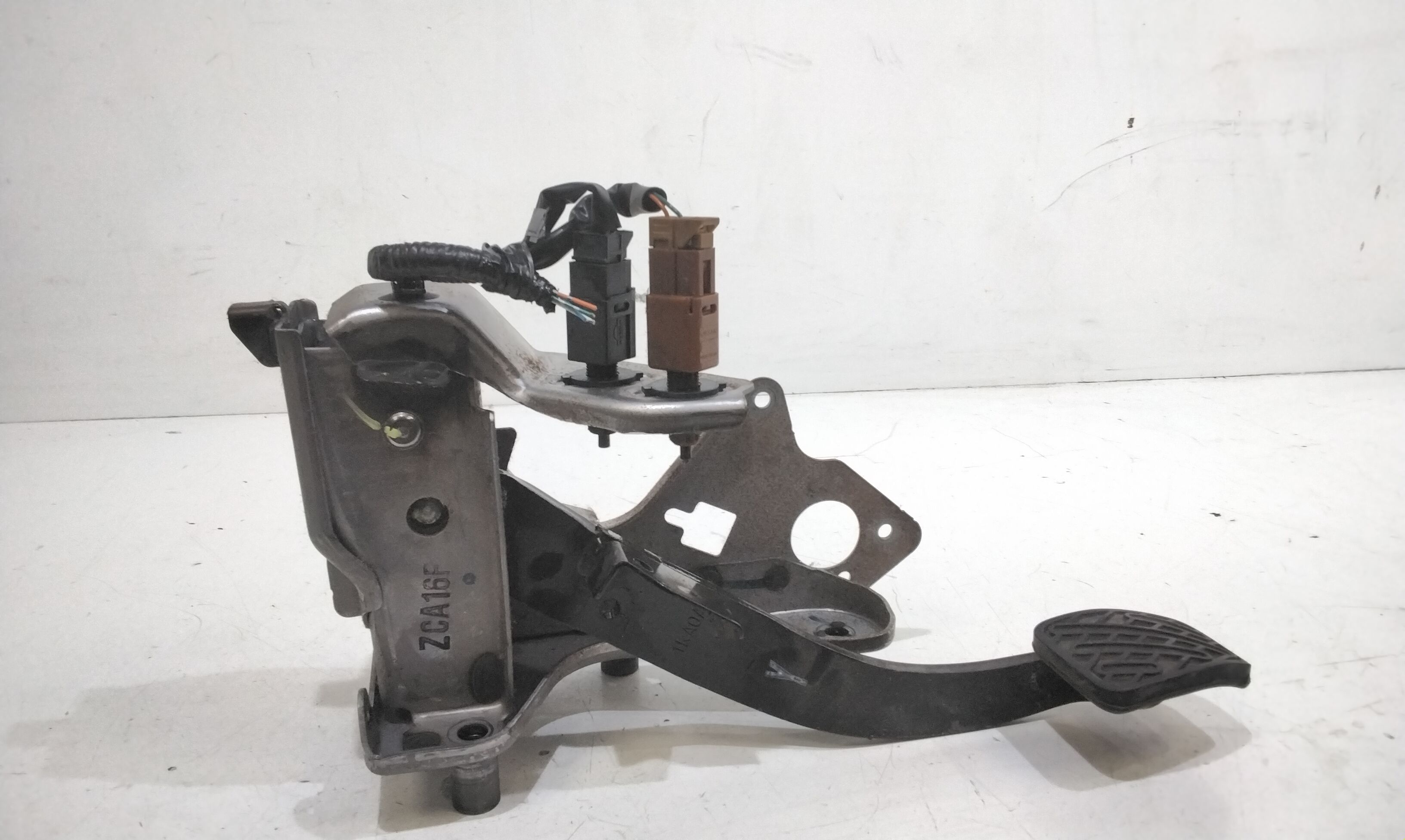 Pedale Freno 465011KA2B Usato