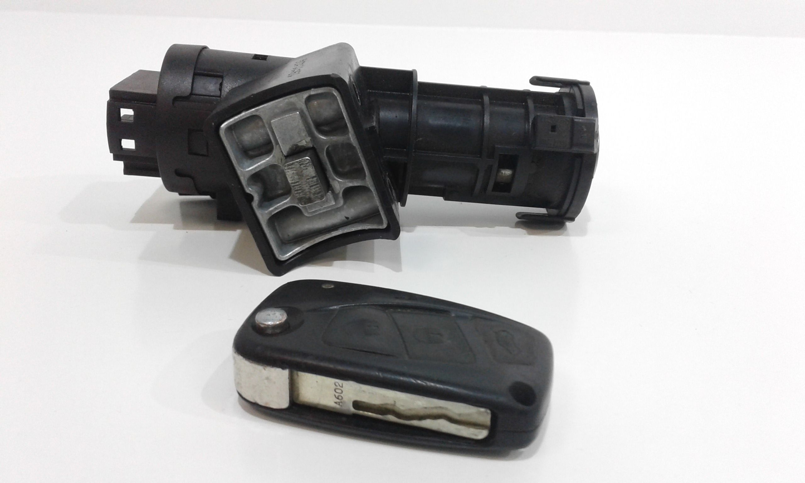 Commutatore Avviamento Con Cilindretti Serrature Usato