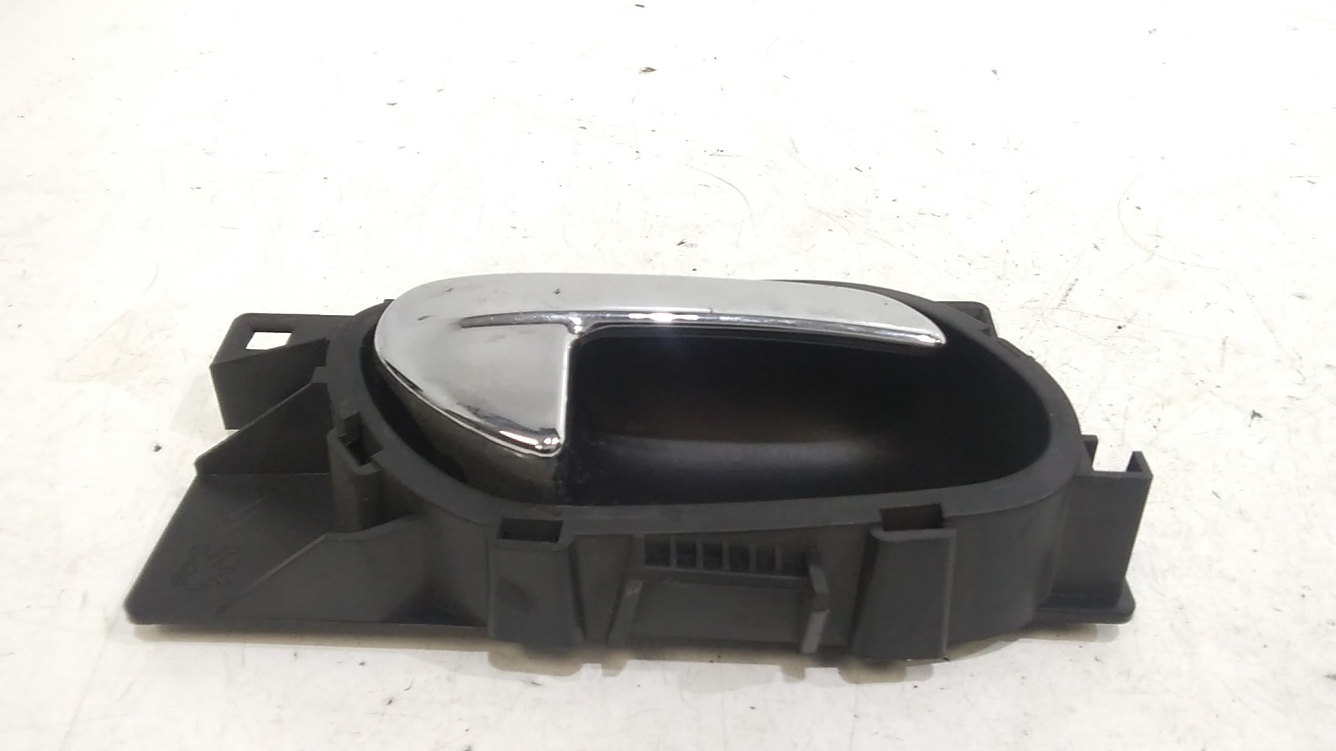 Maniglia Int. Apertura Porta Ant. Destro Usato