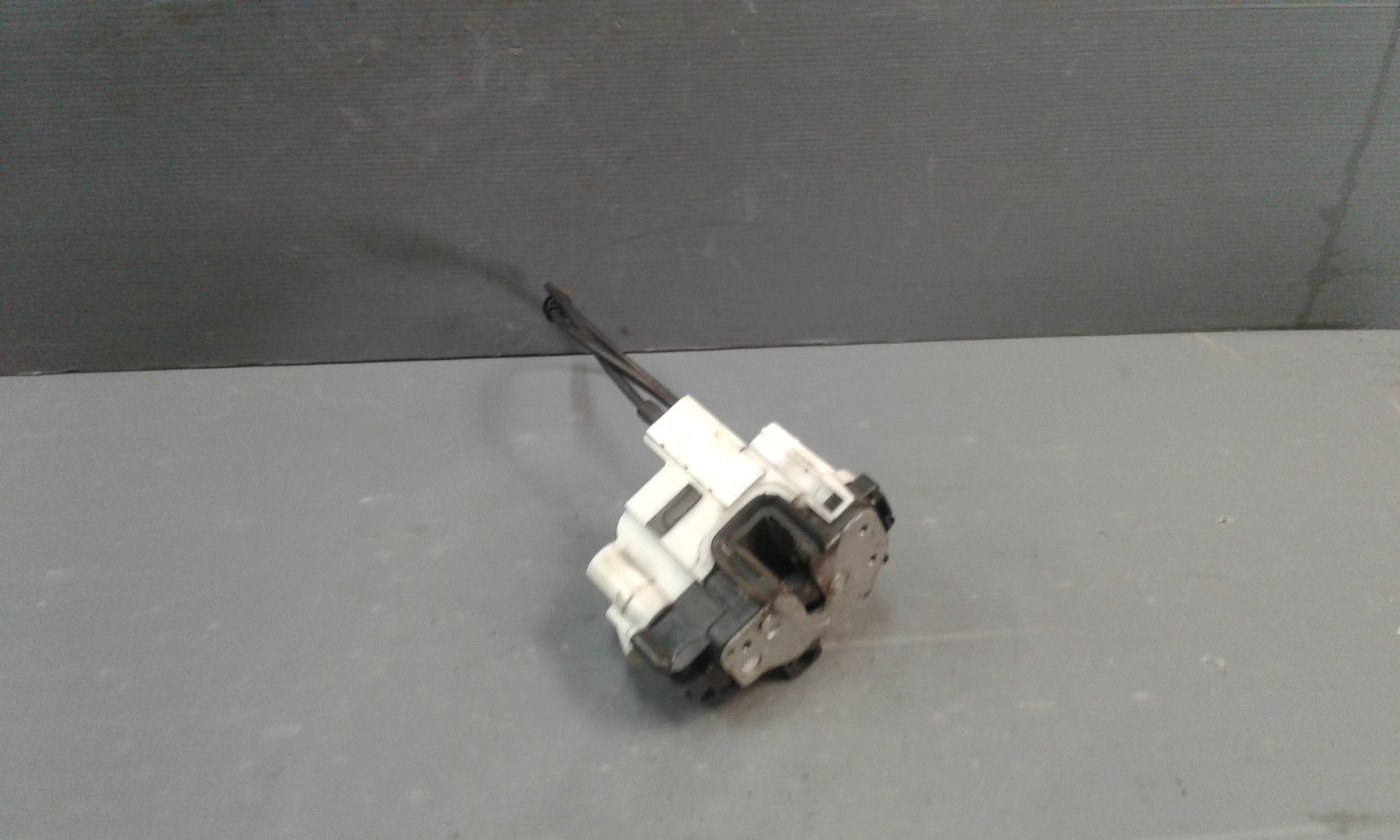 Serratura Porta Ant. Destro 51917876 Usato