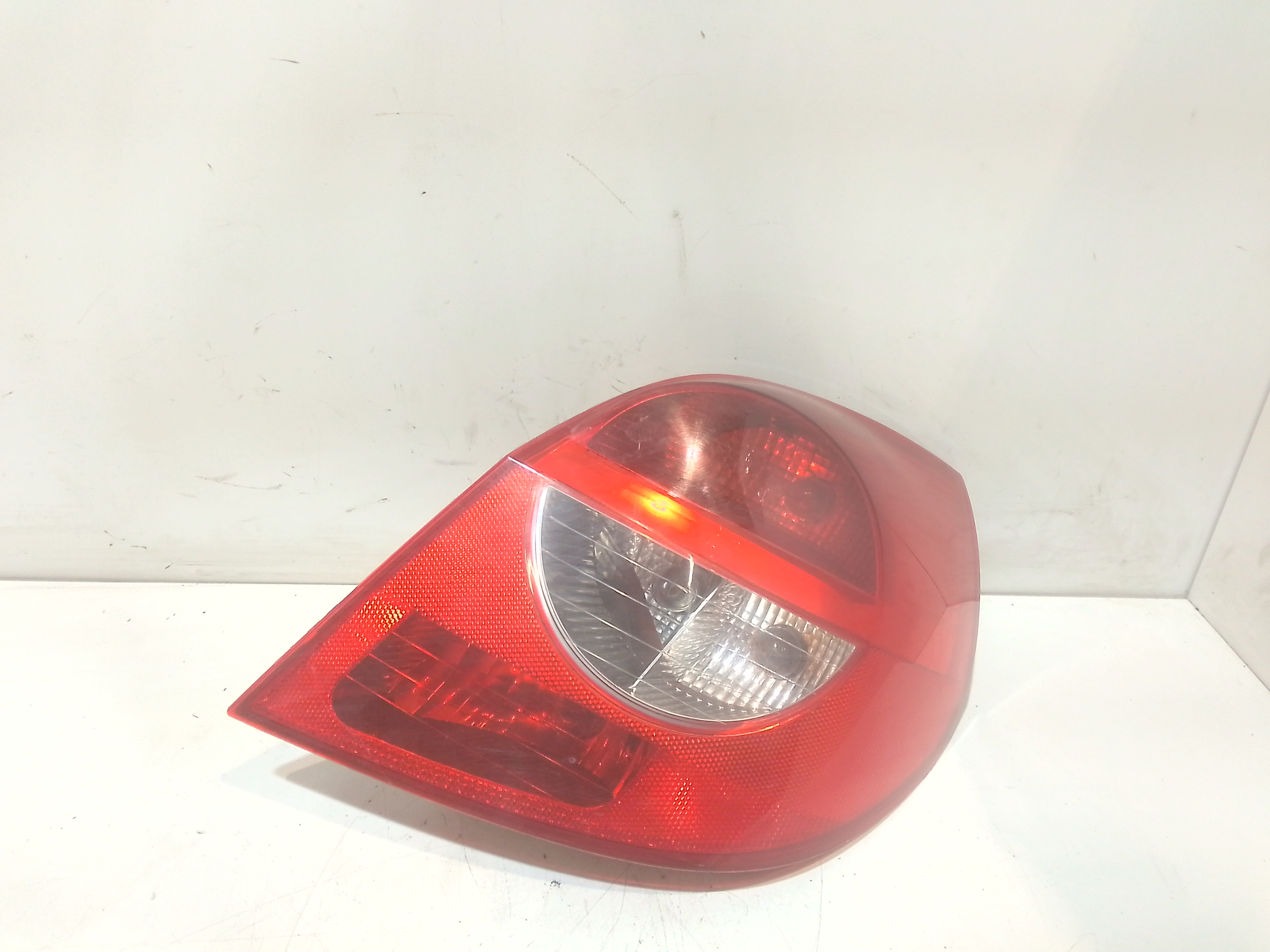 Fanale Post. Destro 8200459960 Usato