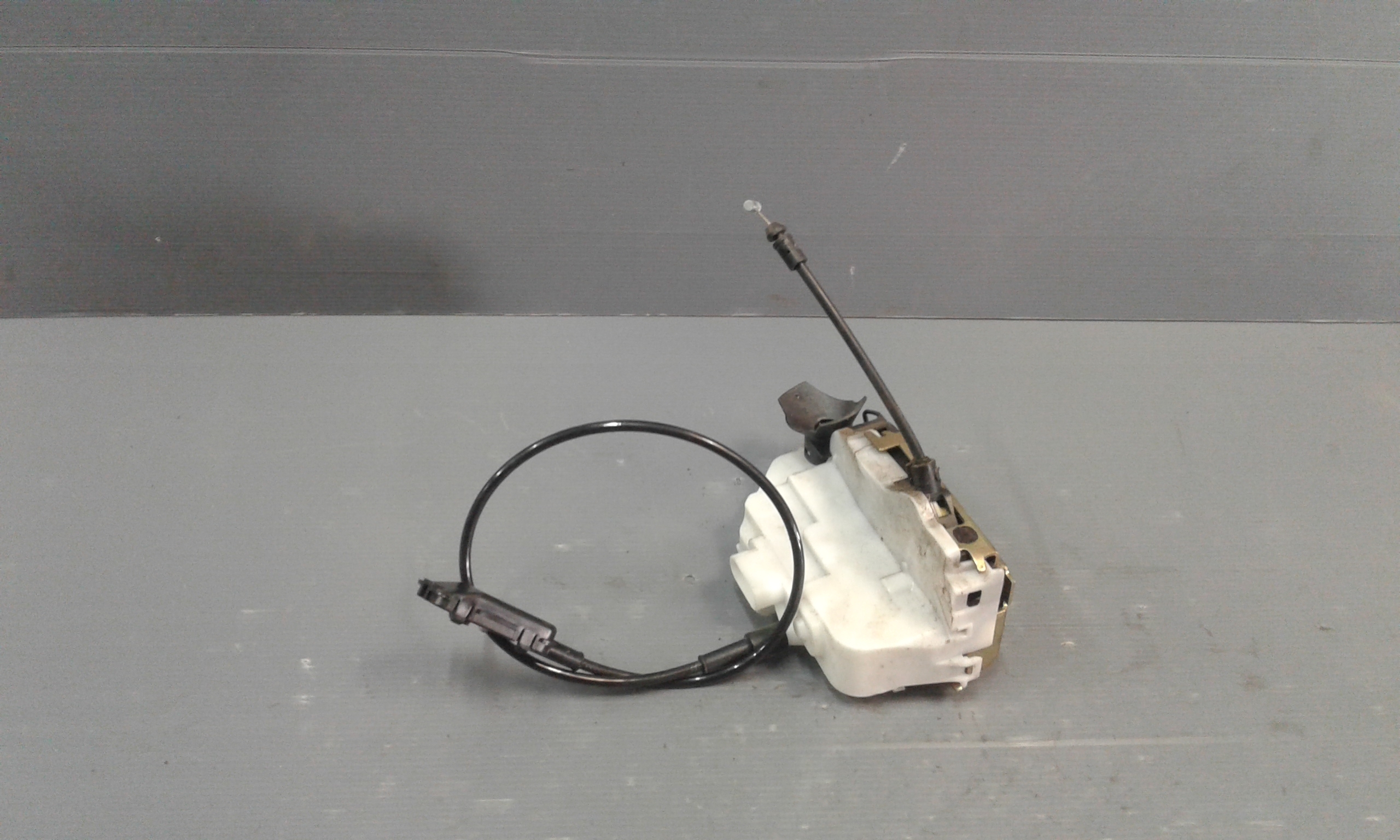 Serratura Porta Ant. Sinistro 8200017972 Usato