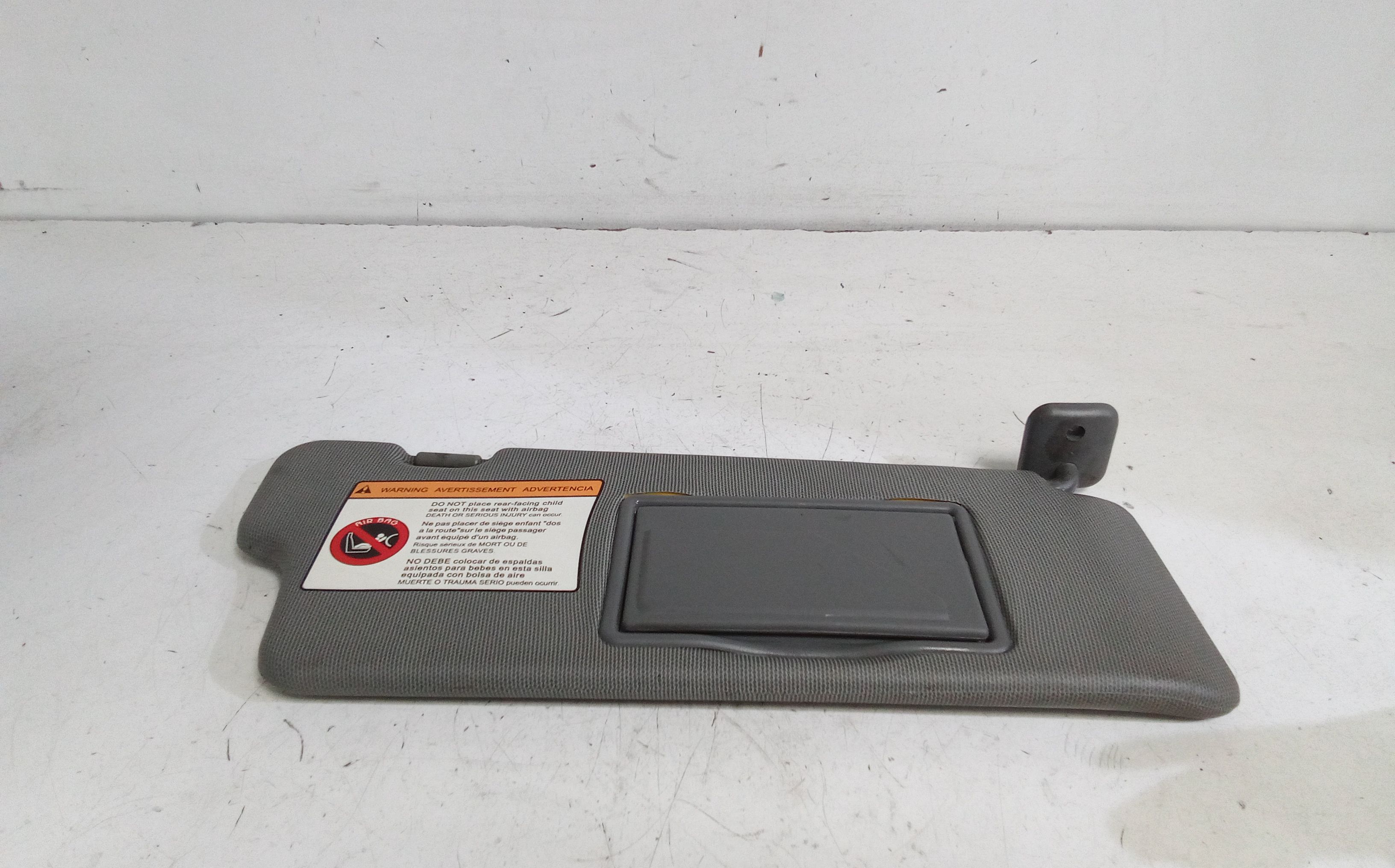 Aletta Parasole Parabrezza Destro 96428845 Usato