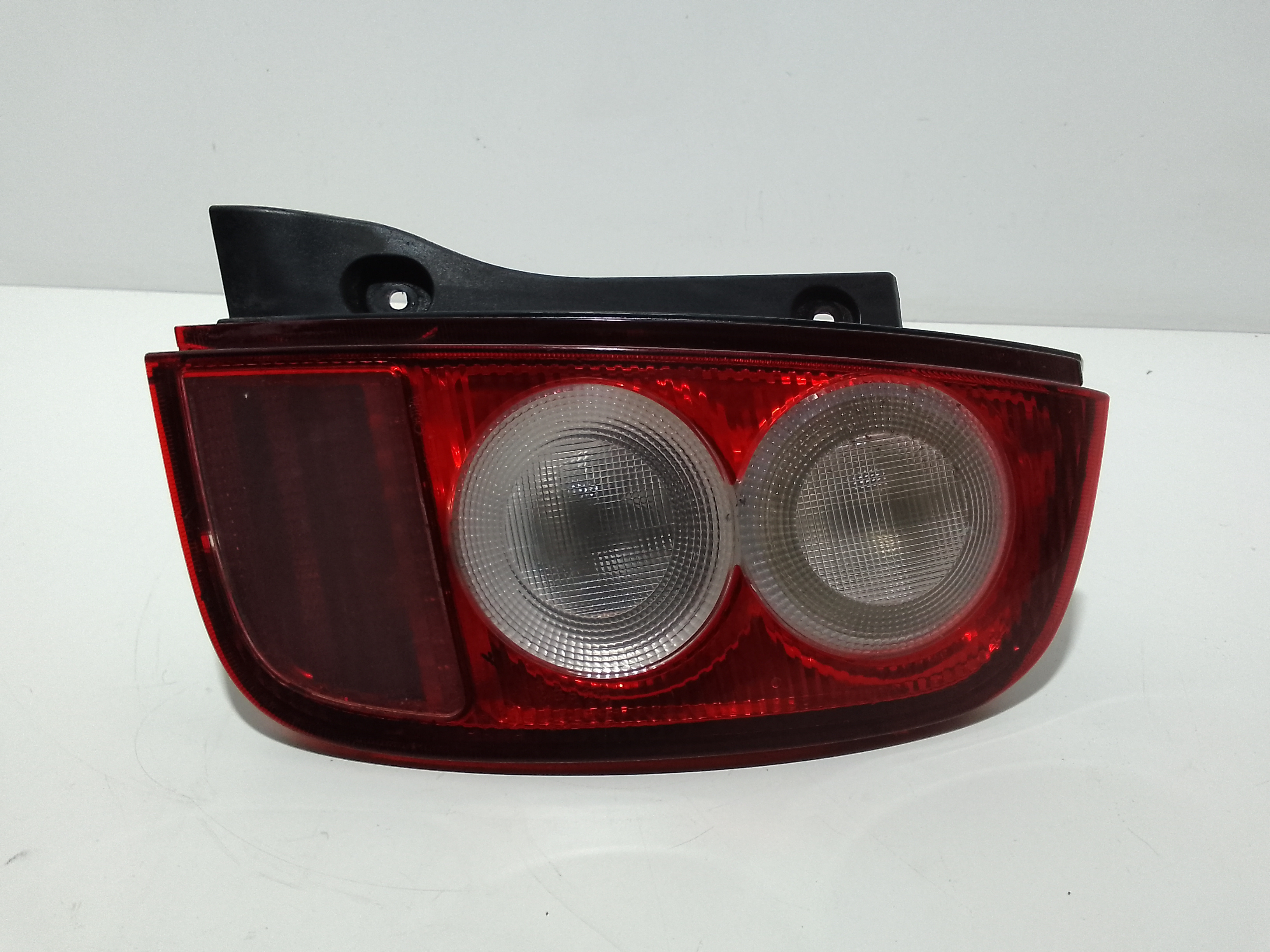 Fanale Post. Destro 26550AX720 Usato