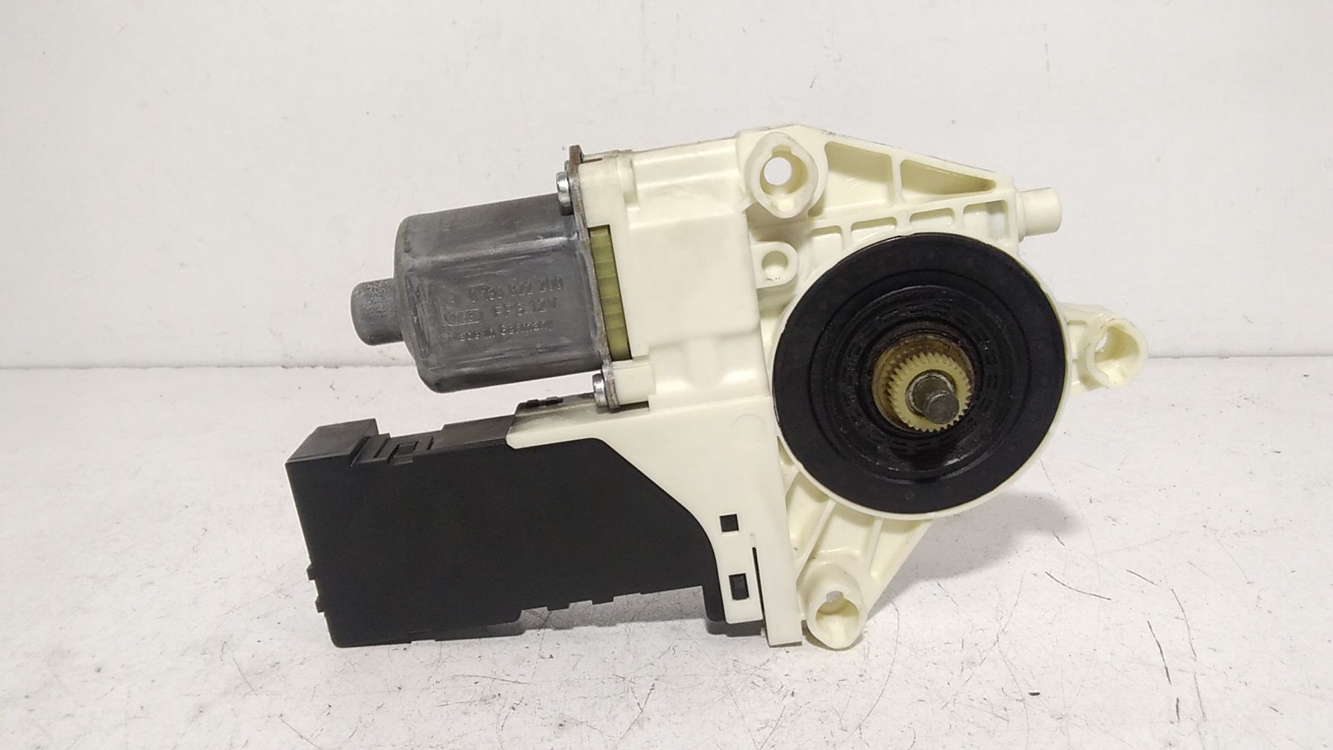 Motorino Alzacristallo Porta Ant. Sinistro 9221Z0 Usato