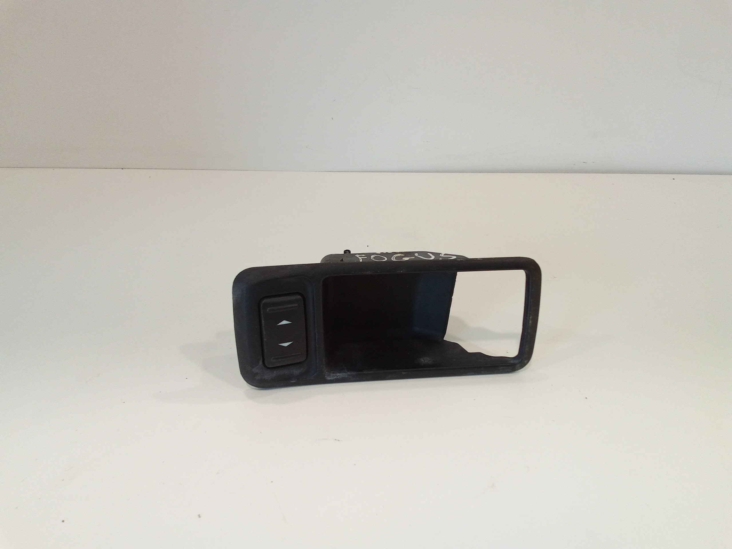 Interruttore Alzacristalli Porta Ant. Destro Usato