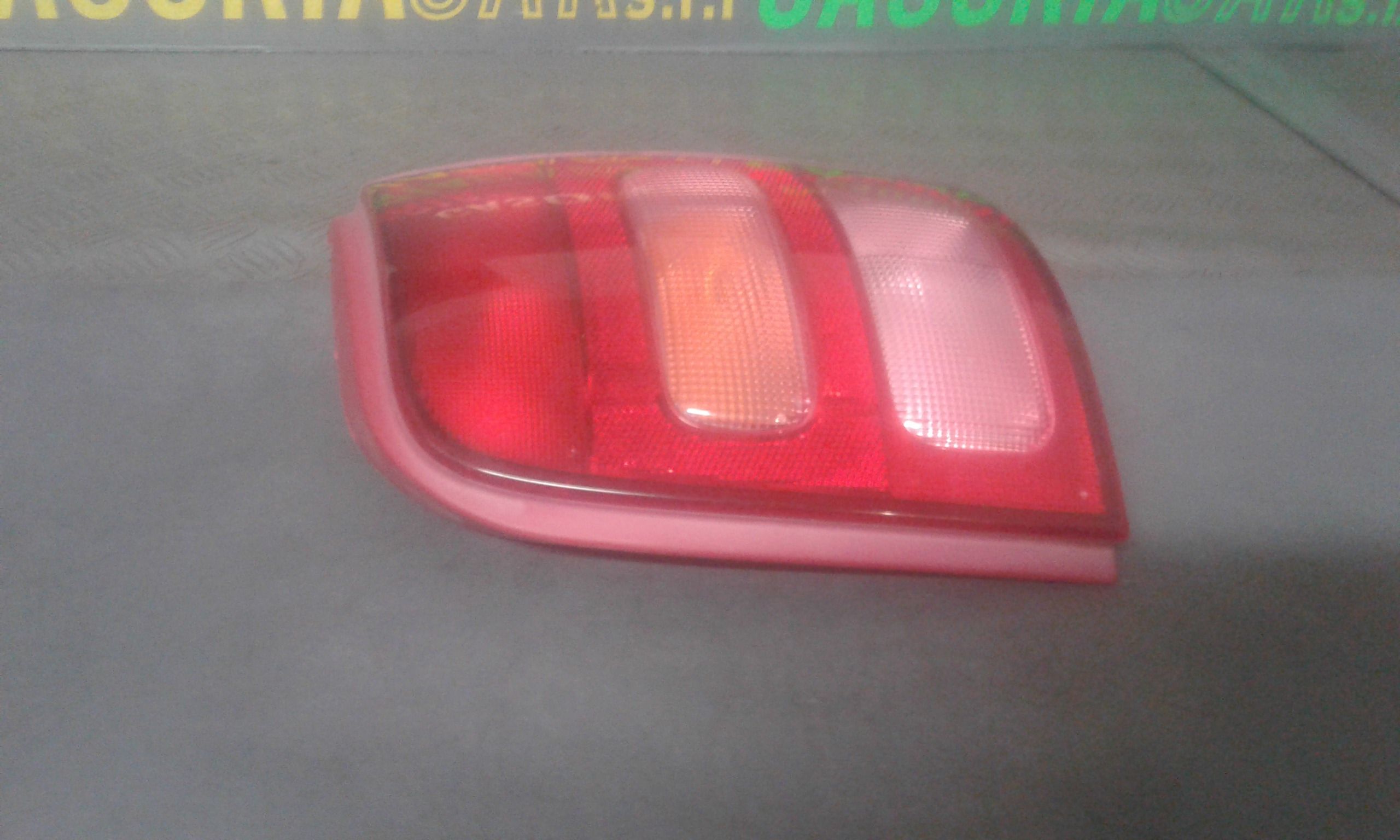 Fanale Post. Destro 265501F505 Usato