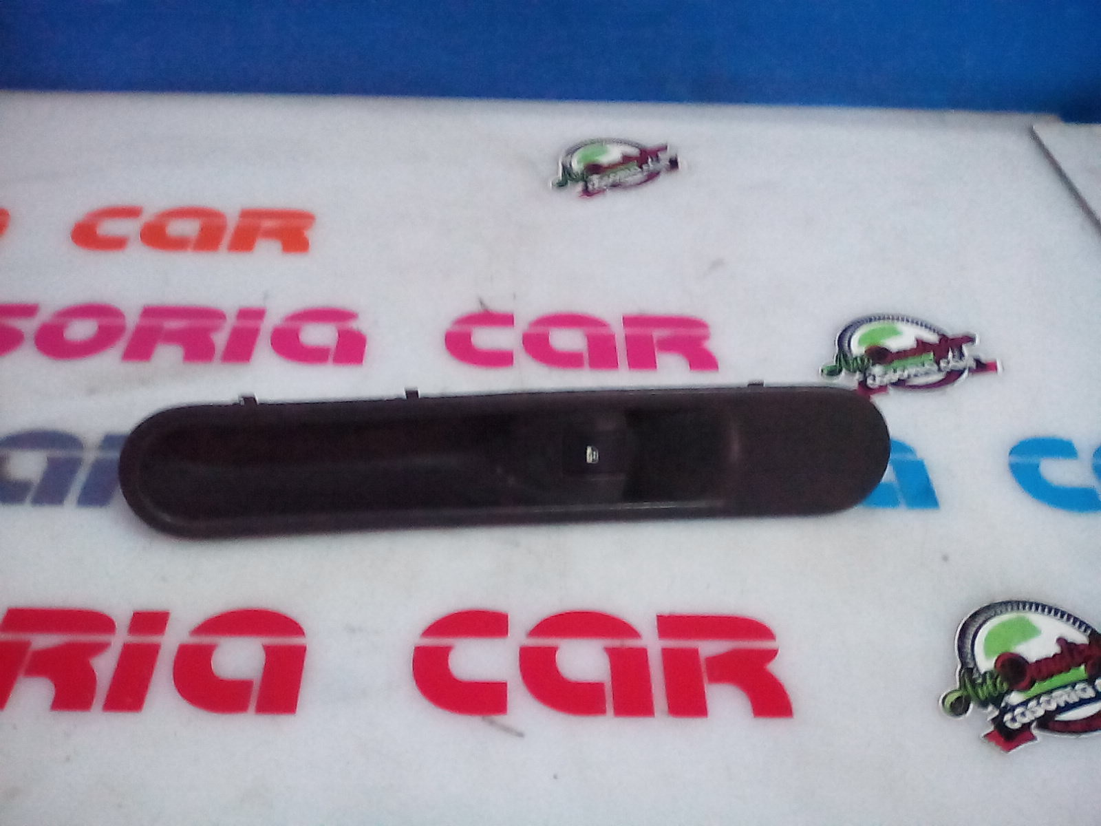 Interruttore Alzacristalli Porta Ant. Destro 8200220508 Usato