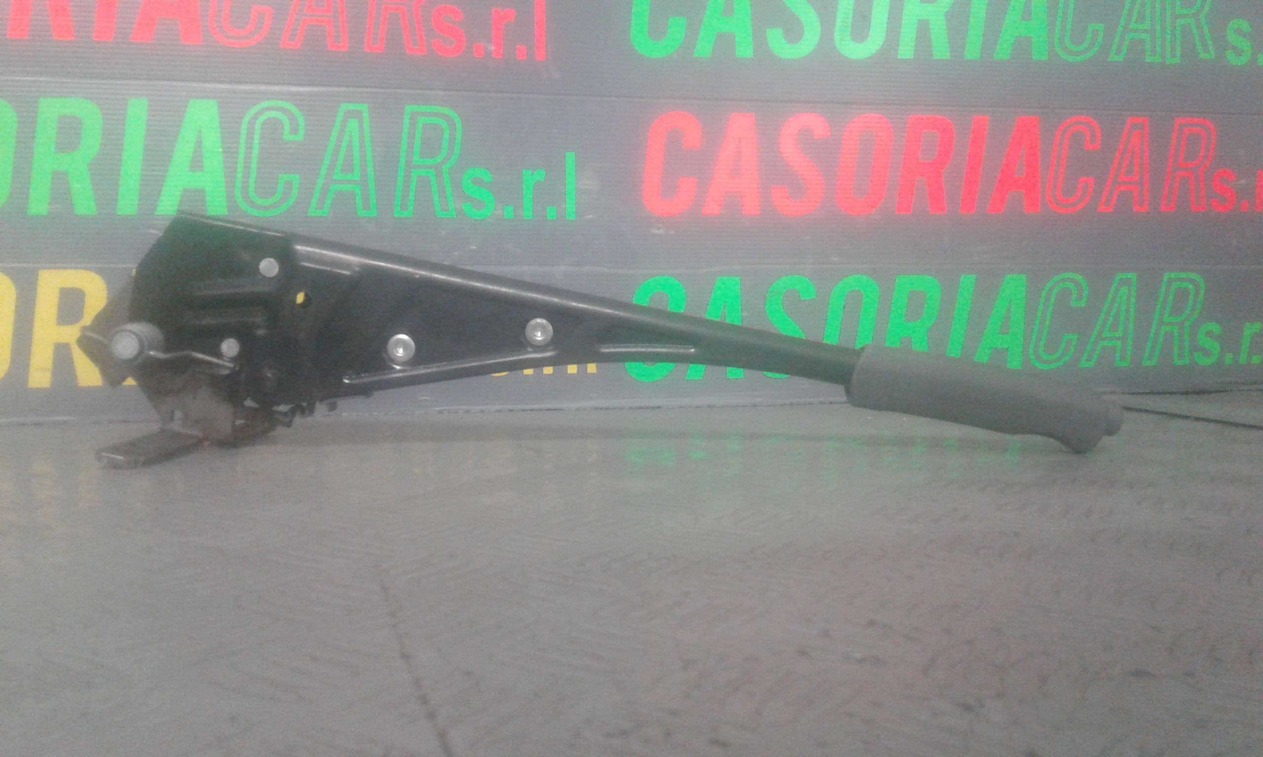 Leva Freno Stazionamento 1E07113032ZZ Usato