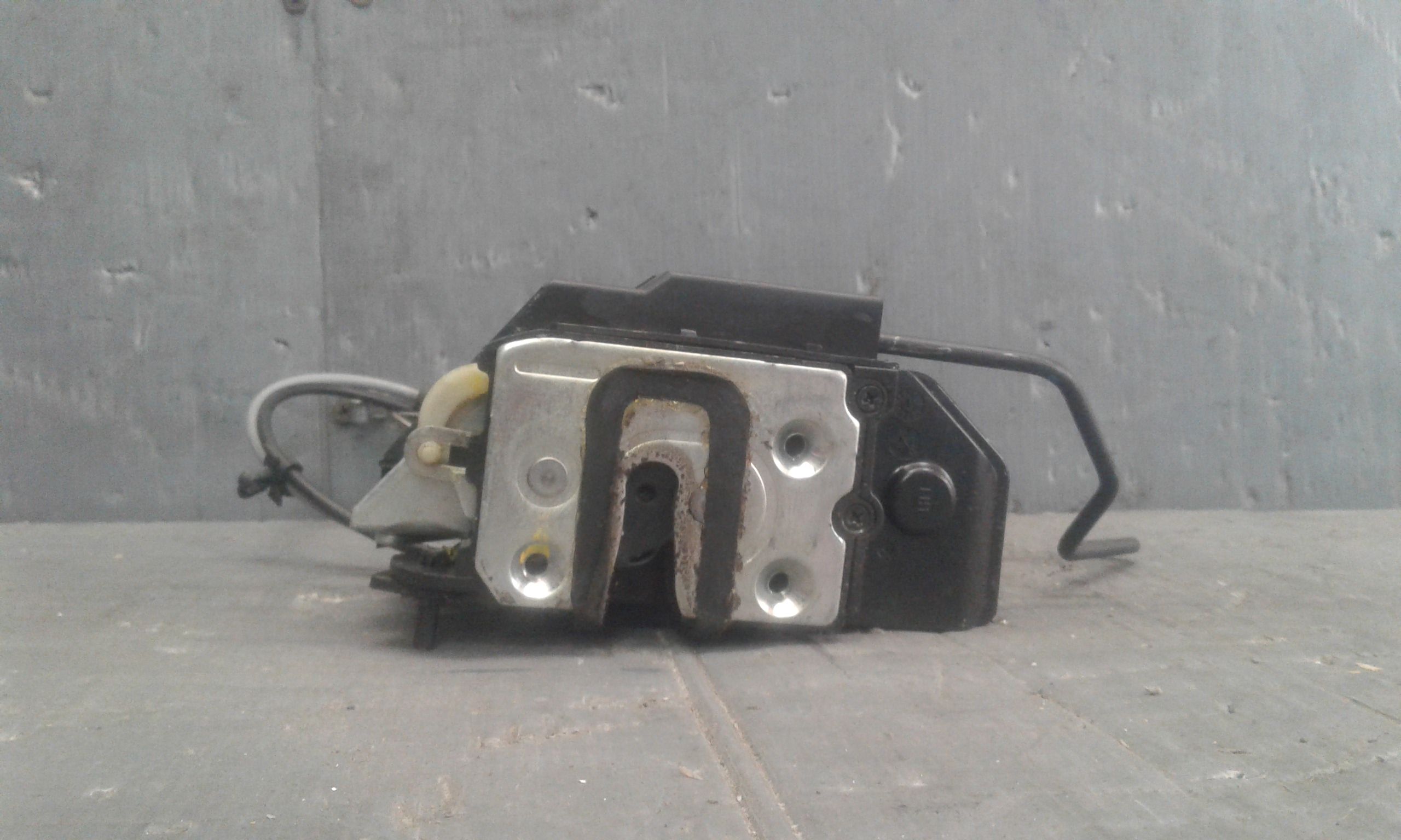 Serratura Porta Post. Sinistro 814100X001 Usato