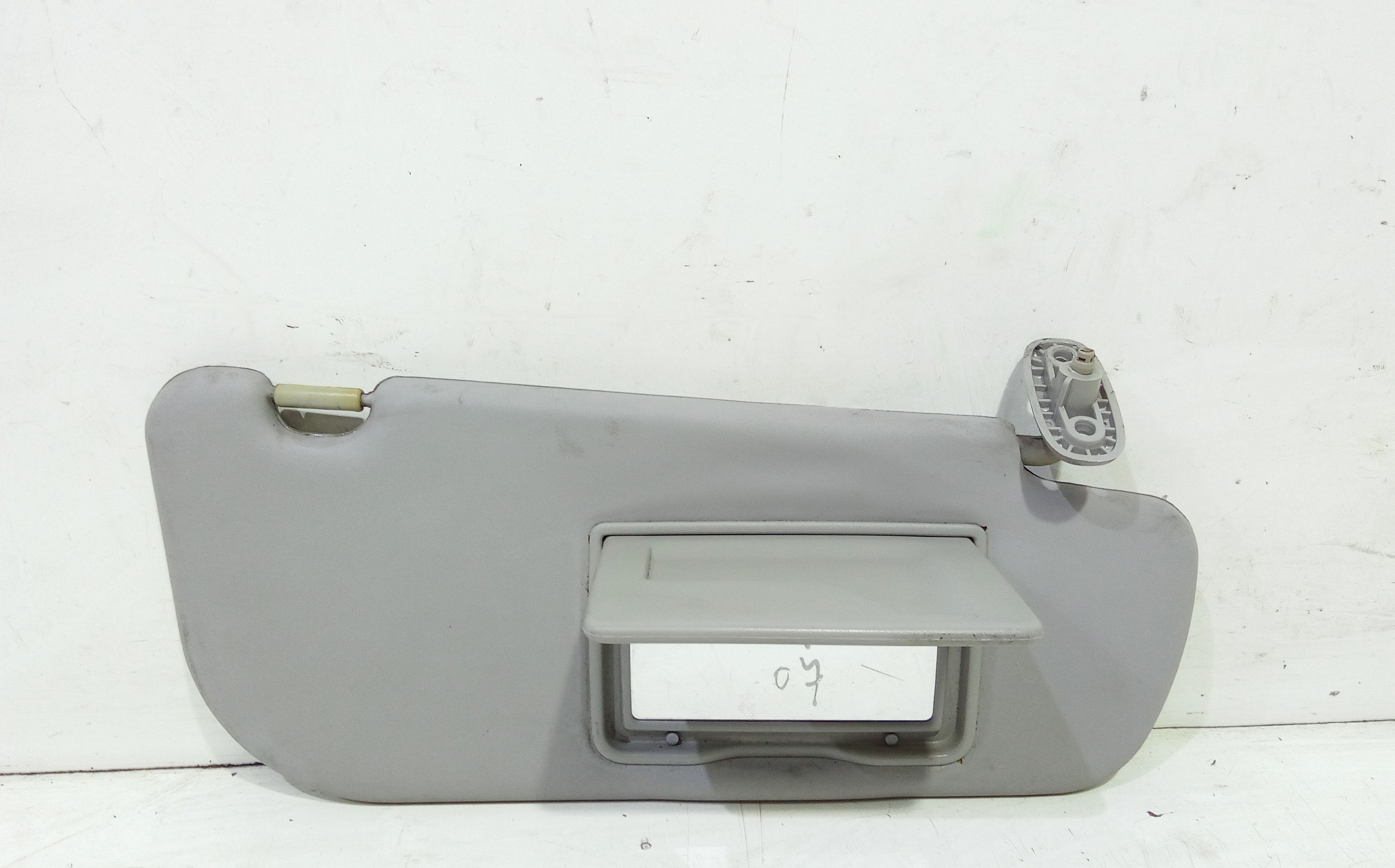 Aletta Parasole Parabrezza Destro 8522007140MG Usato