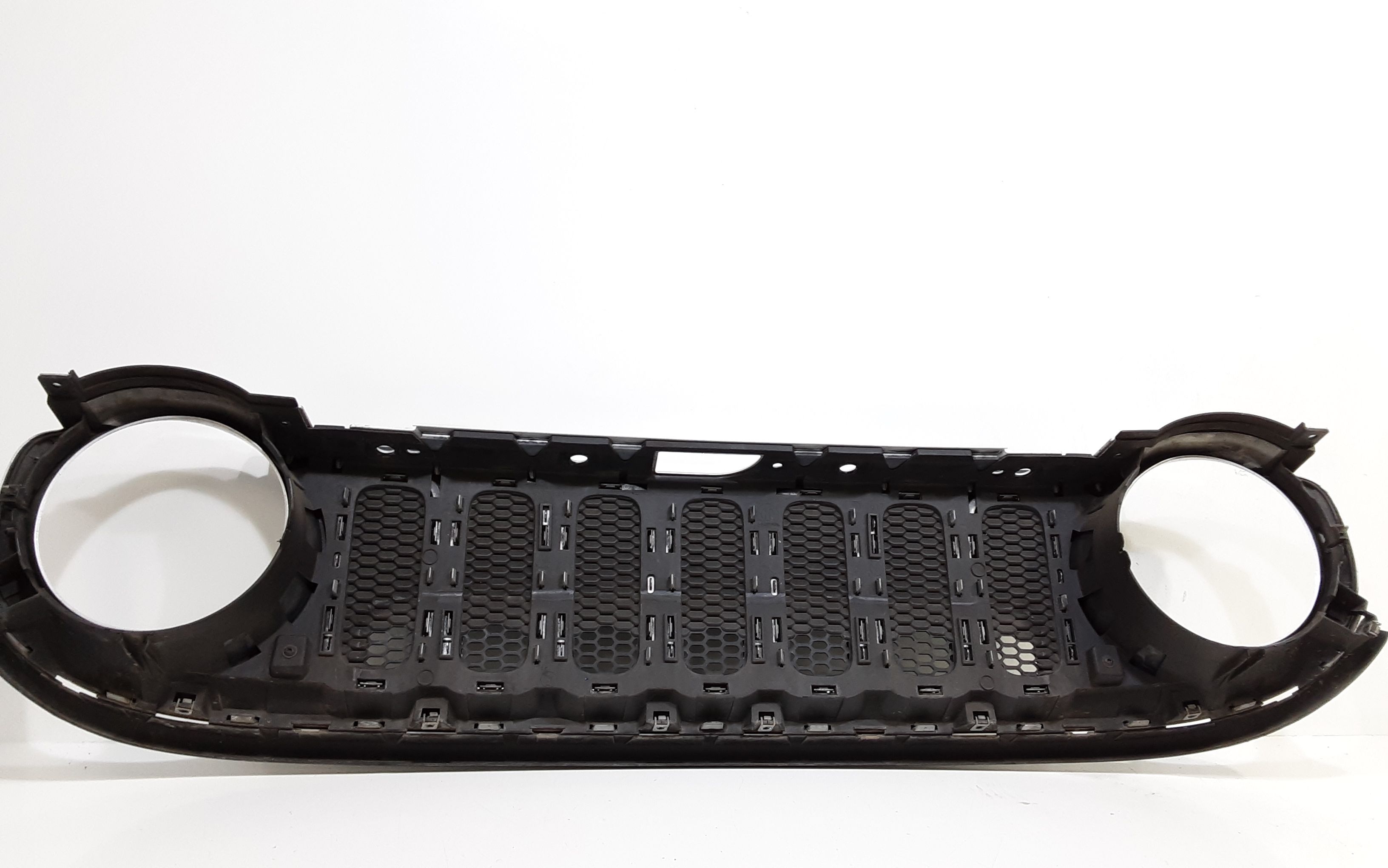 Griglia Paraurti Ant. 735598590 Usato