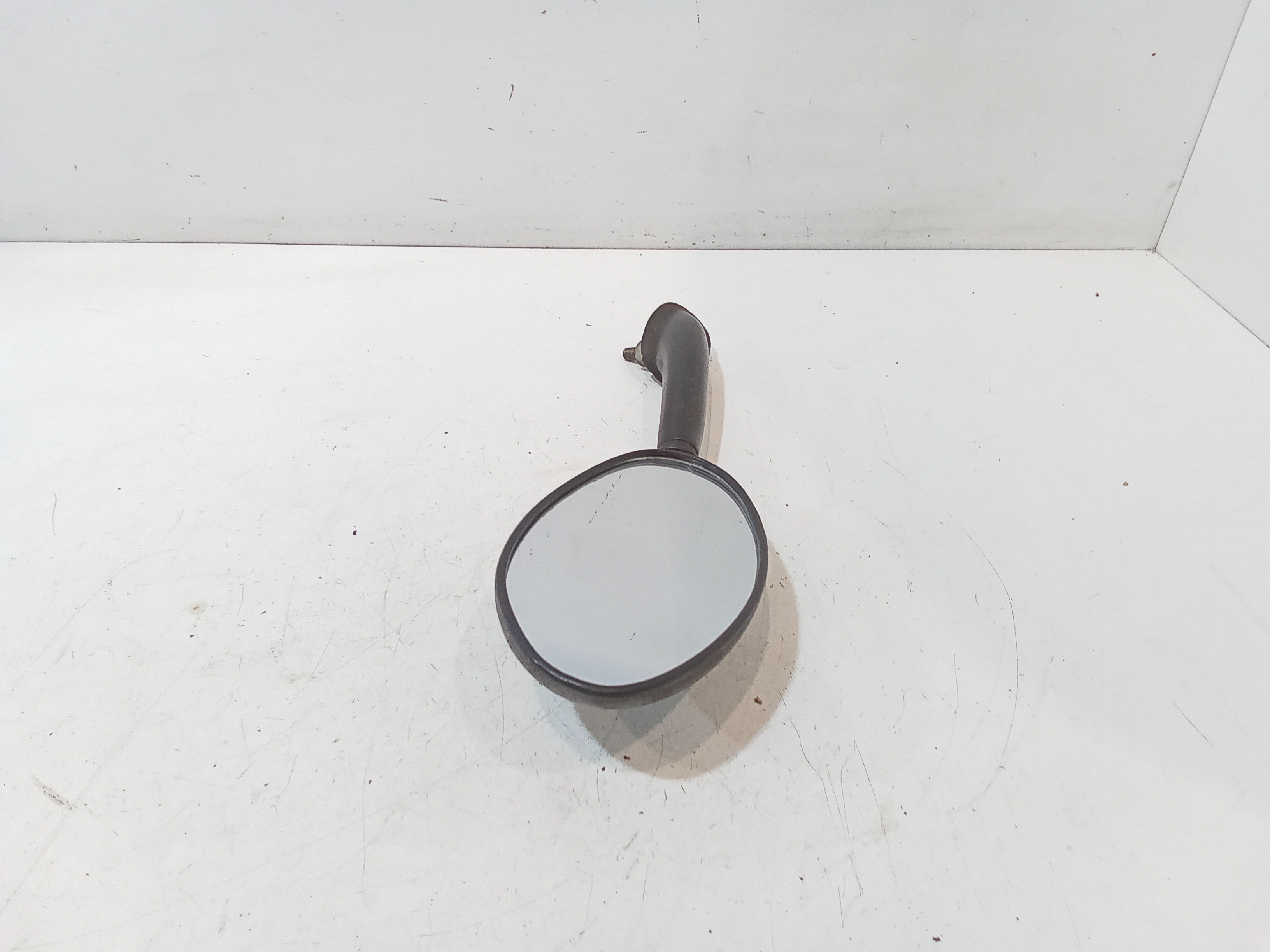 Retrovisore Est. Destro Usato