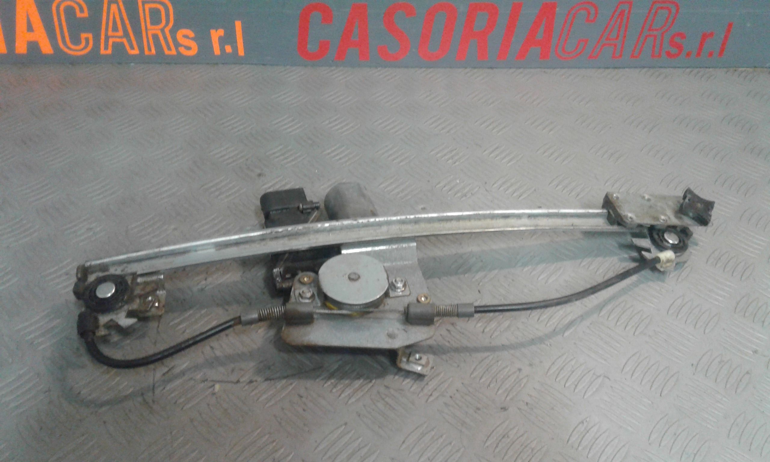 Alzacristallo Porta Post. Destro Usato