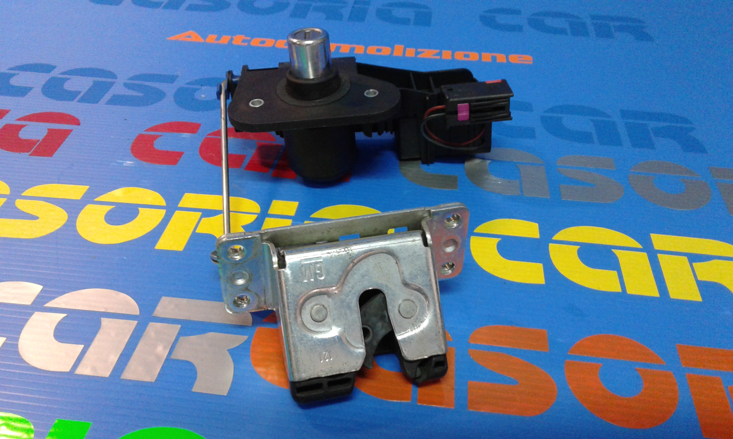 Serratura Cofano Post. Usato